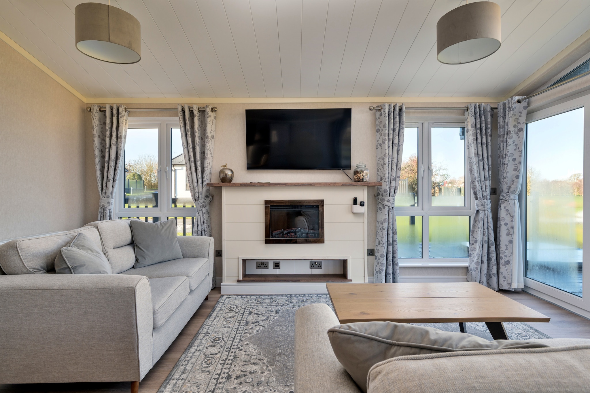 Pembroke Luxury Lodge - Woonkamer