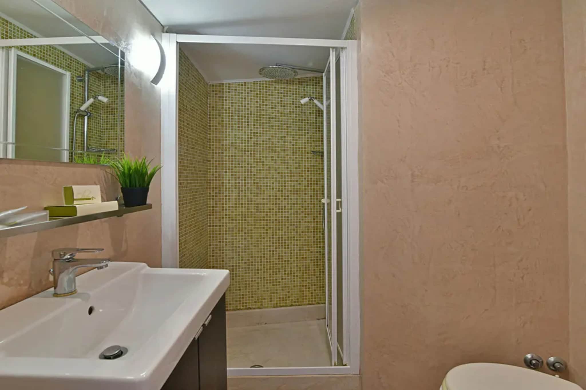 APARTMENTS VILLA LINDA - Bilo 2 Pax Superior Balcony Seaview - B2SVB3SV B4SV-Bathroom