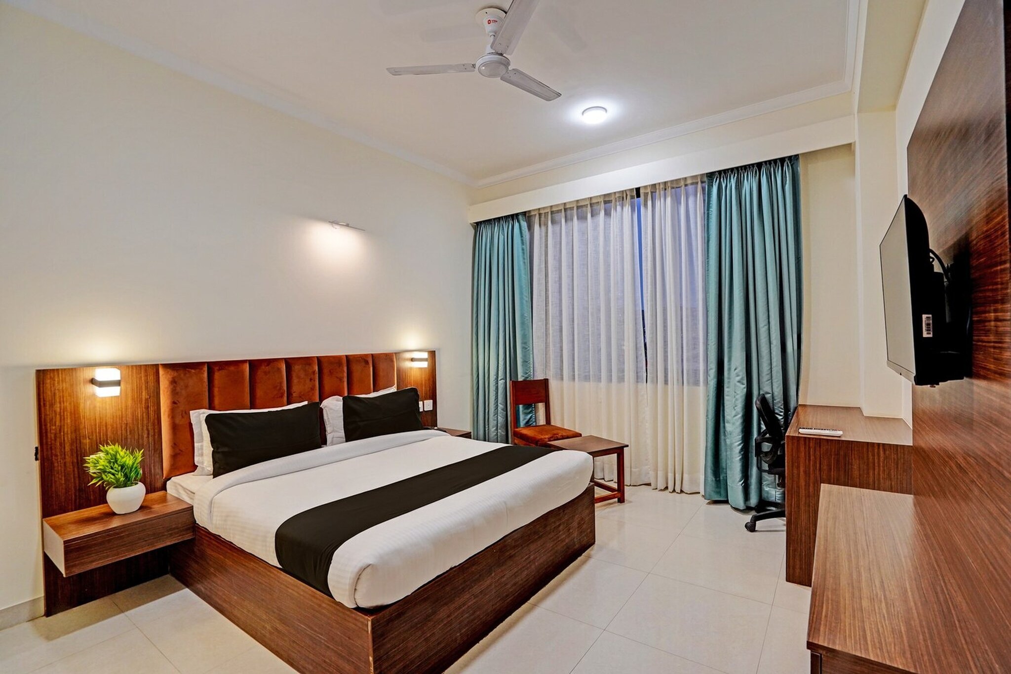 Enjoy a comfortable and hassle-free experience at our thoughtfully designed property. Each room is equipped with modern amenities, cozy bedding, and elegant decor to make you feel right at home. Located conveniently with easy access to public transport and major attractions, it's perfect for both business and leisure travelers. Cleanliness and guest comfort are our top priorities, and our team is available 24/7 to assist you throughout your stay.
Early Check-In Policy: A full day’s room rate will be charged for check-ins before 6:00 AM. Complimentary early check-in is available between 6:00 AM and 10:00 AM, subject to room availability.
Check-in is only available to guests aged 18 and above. Please provide a government-issued ID to confirm your age.
