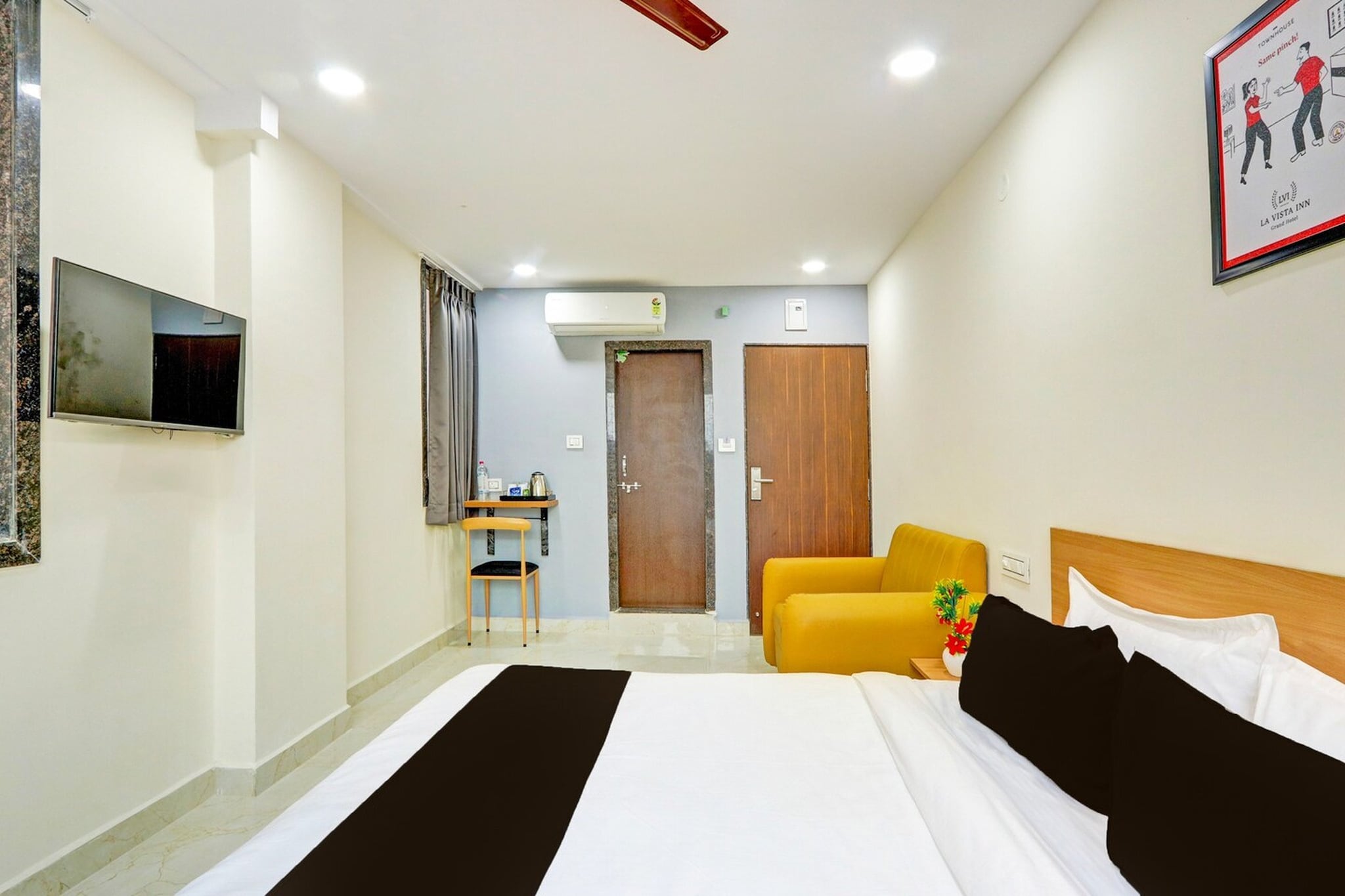 Comfortable Accommodations: Townhouse La Vista Inn Grand Hotel in Hyderabad offers family rooms with air-conditioning, private bathrooms, work desks, and seating areas. Each room includes free WiFi, a TV, and free toiletries. Convenient Facilities: Guests benefit from a lift, 24-hour front desk, daily housekeeping service, room service, and luggage storage. The hotel provides a continental and vegetarian breakfast, ensuring a pleasant start to the day. Prime Location: Located 25 km from Rajiv Gandhi International Airport, the hotel is near attractions such as Snow World (9 km), AP State Archaeology Museum (9 km), and Charminar (10 km). 

Early Check-In Policy: A full day’s room rate will be charged for check-ins before 6:00 AM. Complimentary early check-in is available between 6:00 AM and 10:00 AM, subject to room availability.
Check-in is only available to guests aged 18 and above. Please provide a government-issued ID to confirm your age.