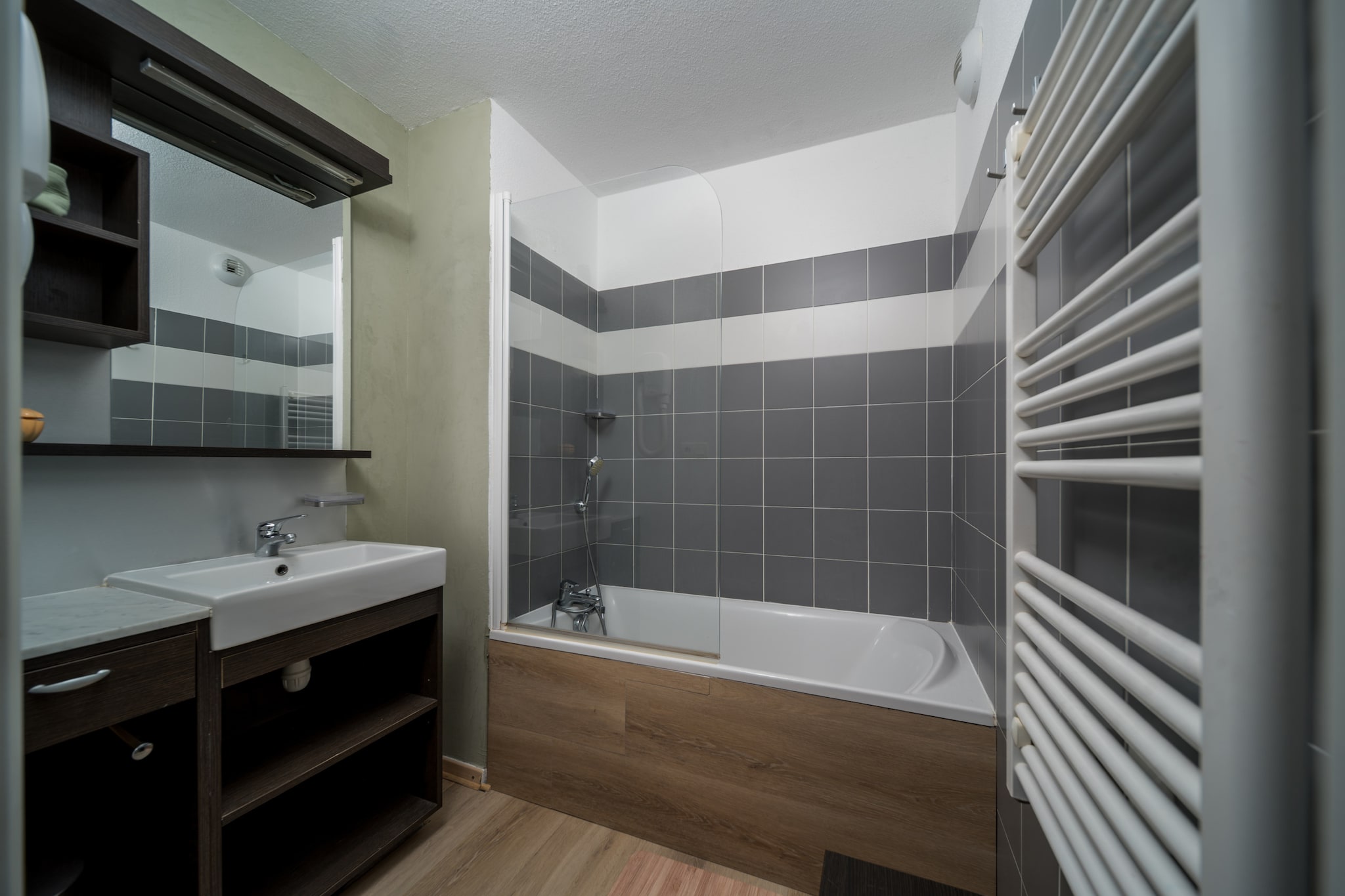 C. du Verdon N°3307 - 2P6-Badkamer