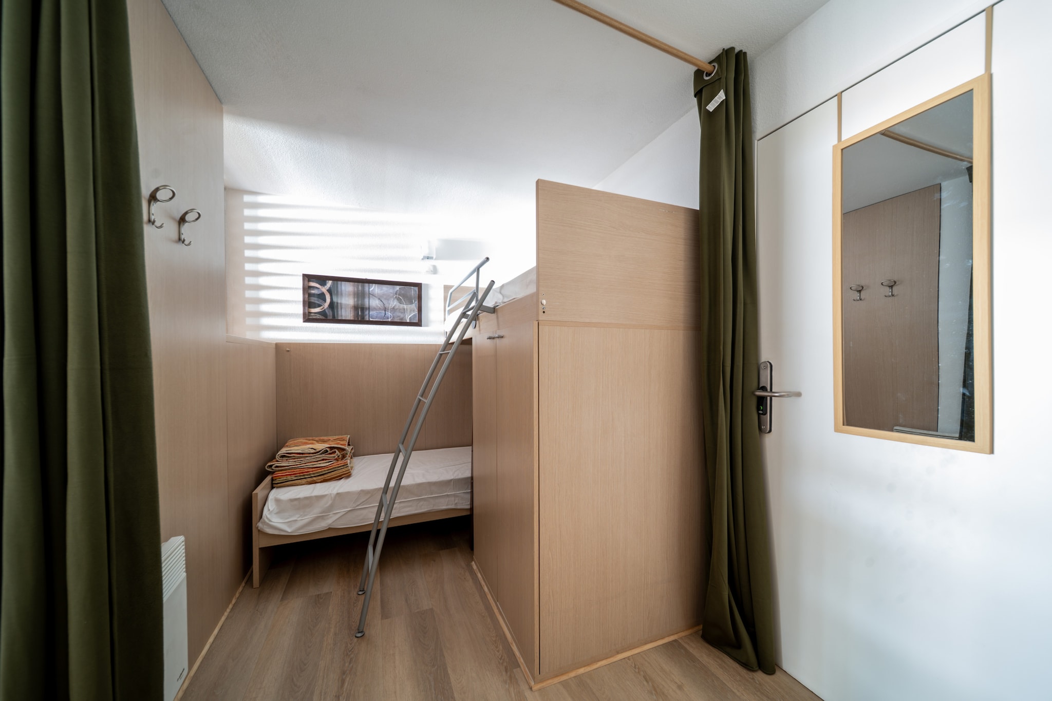 C. du Verdon N°3307 - 2P6-Image-tags.childrenroom