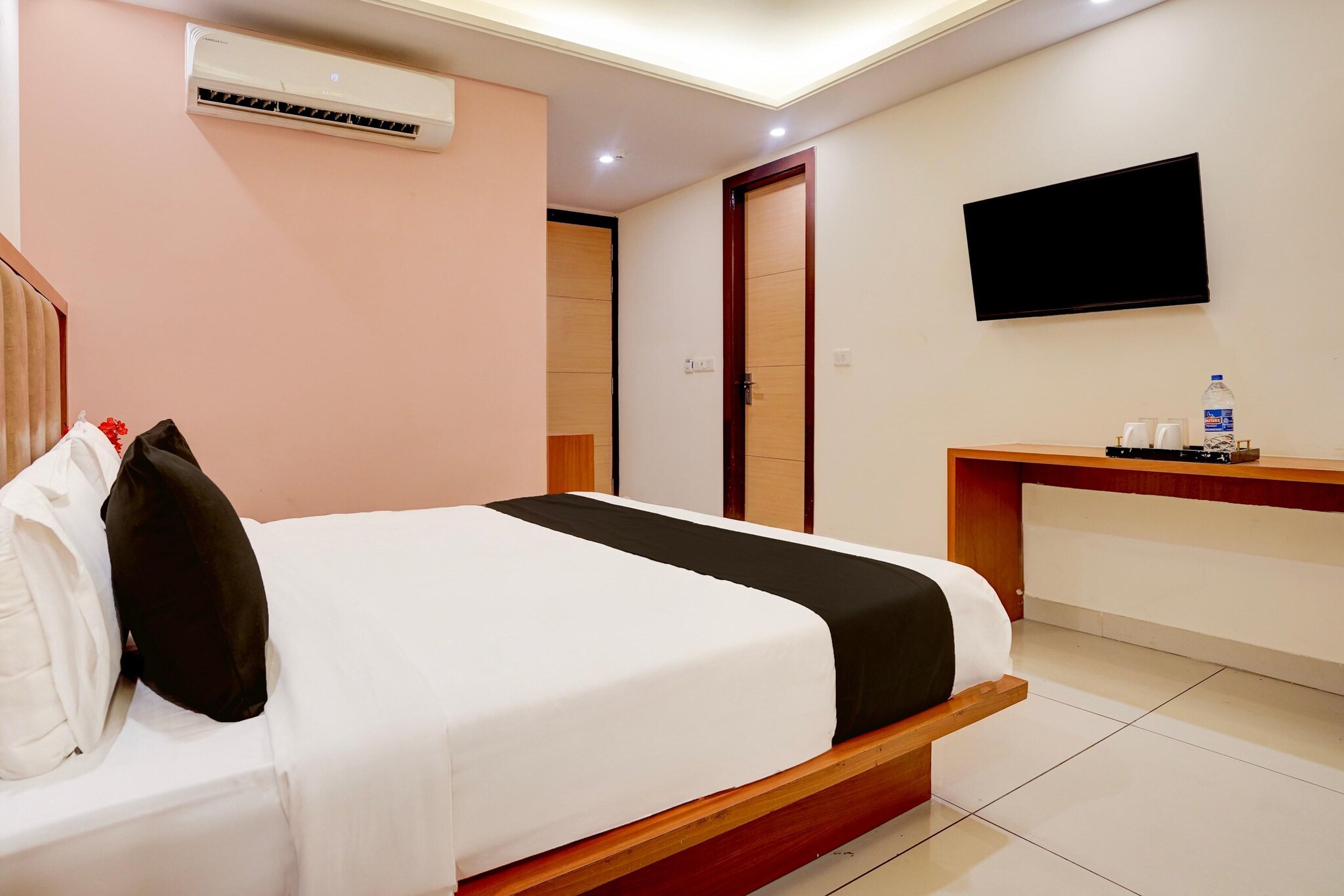 Townhouse Airport Road Delhi