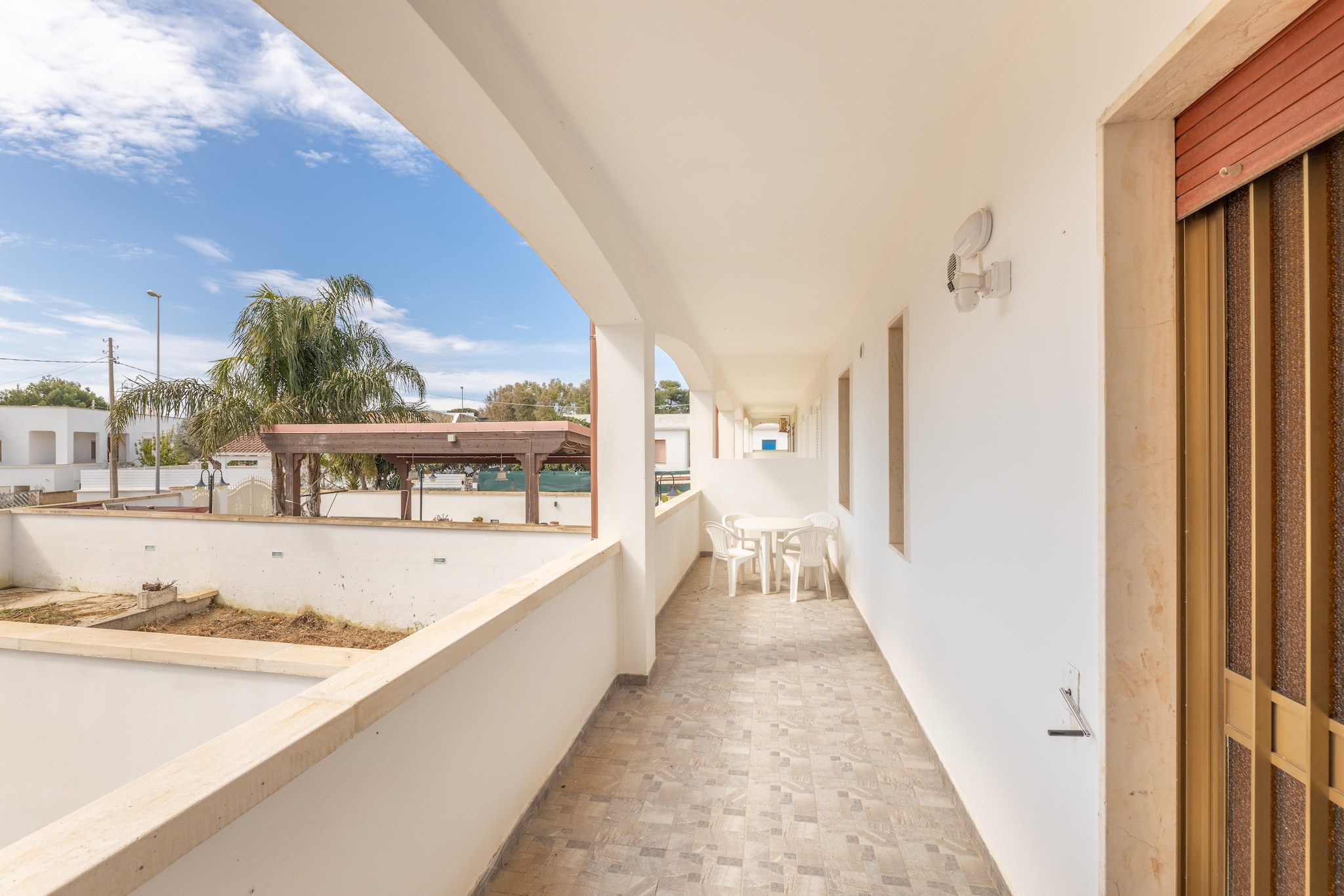 MV08-Terrasse/Balkon