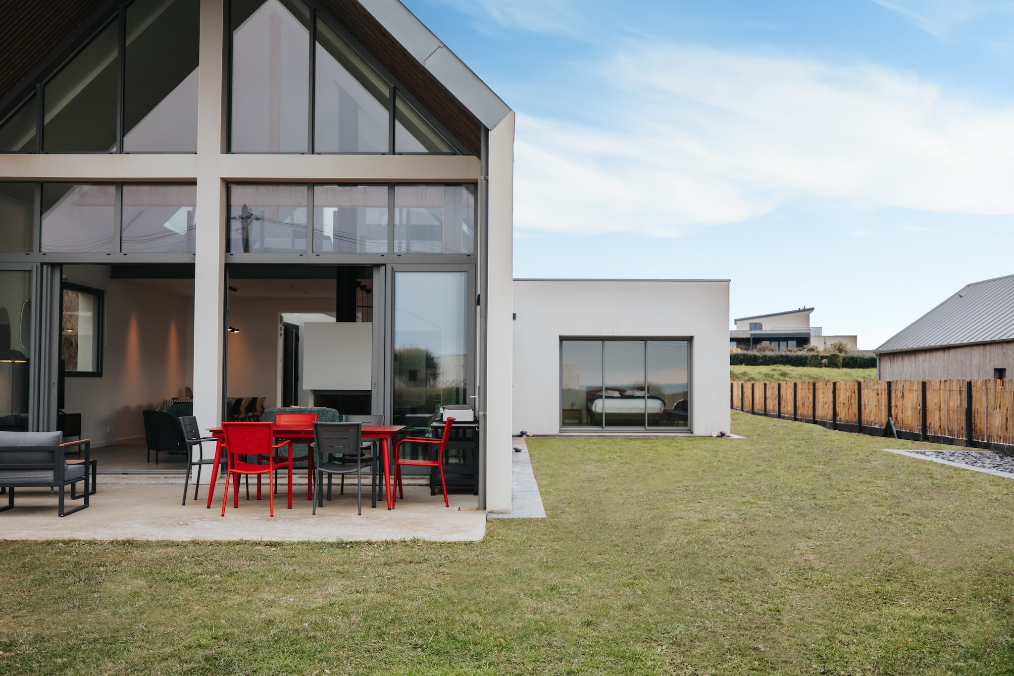 Architect-designed villa with sea view