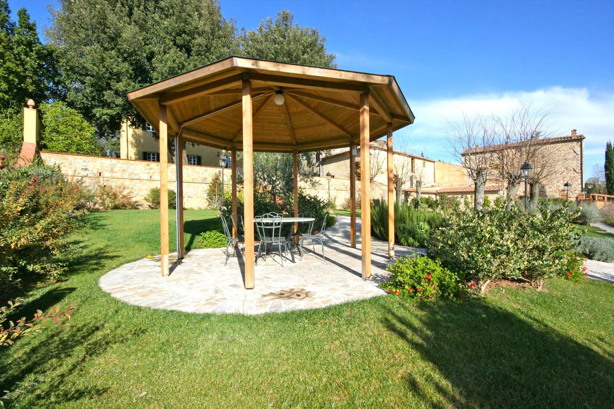 Rosa Tea-Tuinen zomer