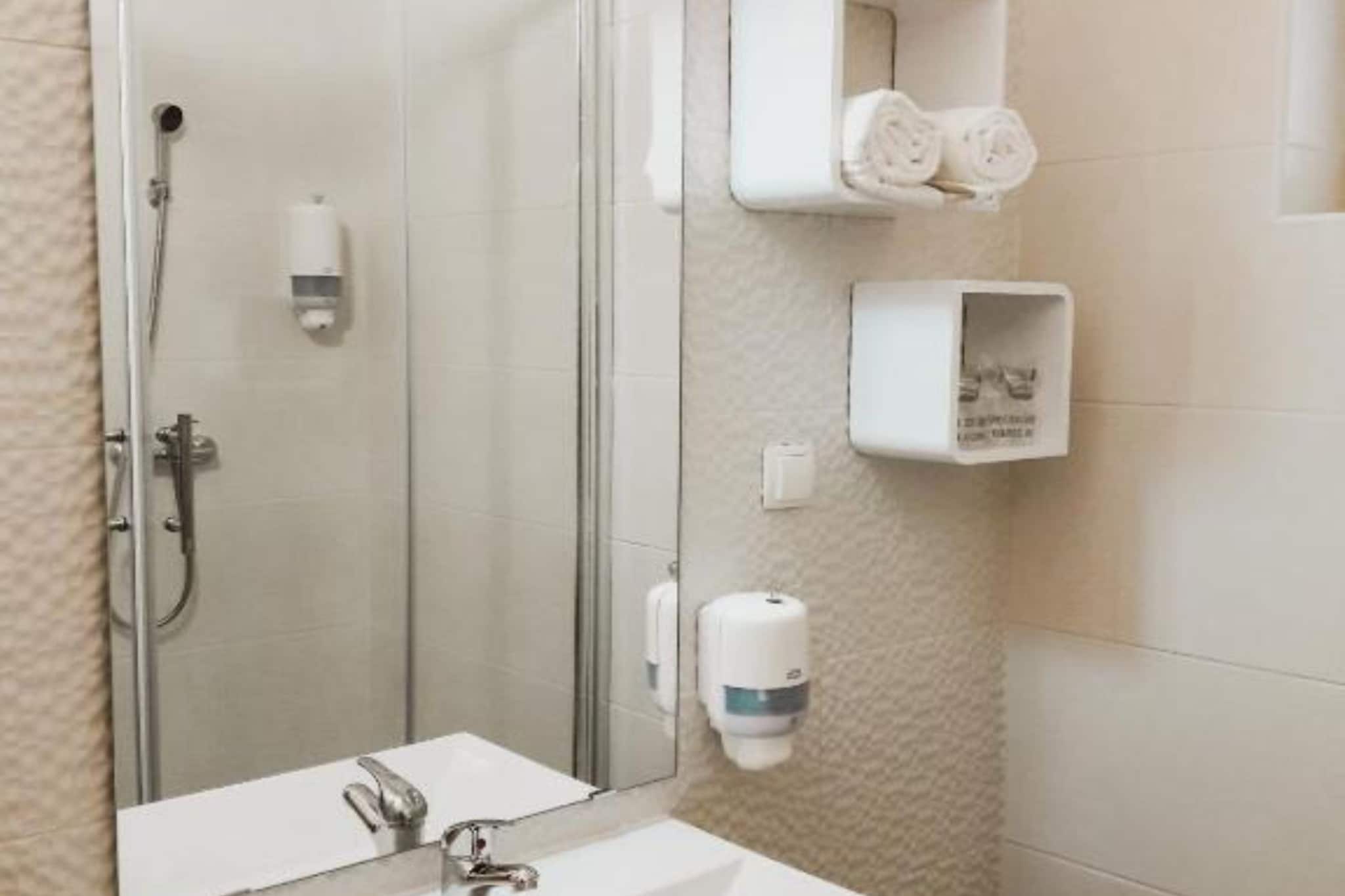 Hotel Orion Vodice - Double bed with balcony 3 - Niet-getagd