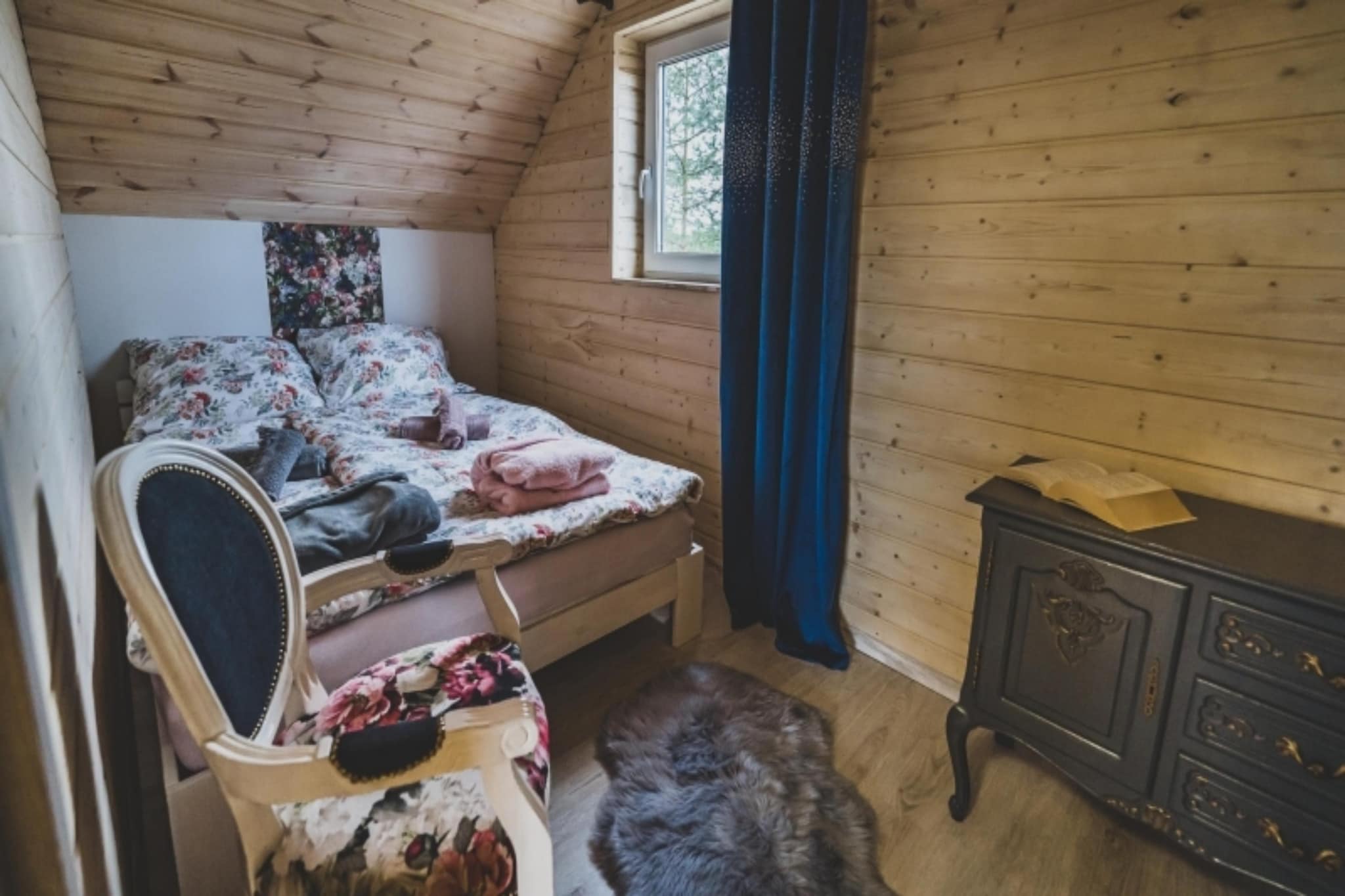 Bed Room