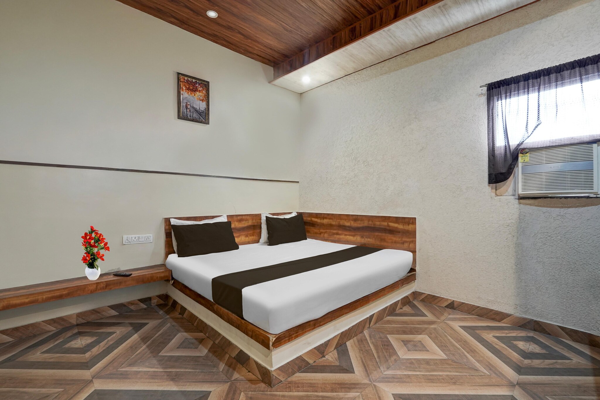 Situated within 700 metres of Jal Mandir and 6.4 km of Kota Railway Station, Townhouse City Mall Kota Formerly Hotel High Society features rooms with air conditioning and a private bathroom in Kota. With free WiFi, this 4-star hotel offers room service and a 24-hour front desk. The property is non-smoking and is located 6.4 km from Kota Junction.
All rooms at the hotel are fitted with a seating area, a flat-screen TV with satellite channels and a private bathroom with free toiletries and a bath or shower. Guest rooms have a desk.
Bundi Railway Station is 36 km from Townhouse City Mall Kota Formerly Hotel High Society, while Chaurasi Khambon ki Chhatri is 37 km from the property.
Unmarried couples are warmly welcome at this property.
Guests with local ID proof are warmly welcome.
Early Check-In Policy: A full day’s room rate will be charged for check-ins before 6:00 AM. Complimentary early check-in is available between 6:00 AM and 10:00 AM, subject to room availability.
Check-in is only available to guests aged 18 and above. Please provide a government-issued ID to confirm your age.