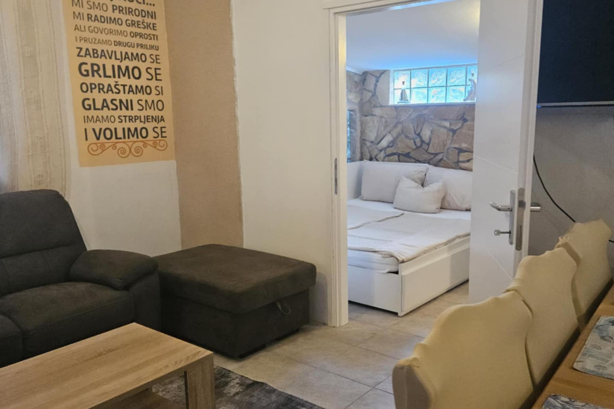P STIL apartments - Three bedroom apartment with Hot Tub (ground floor)