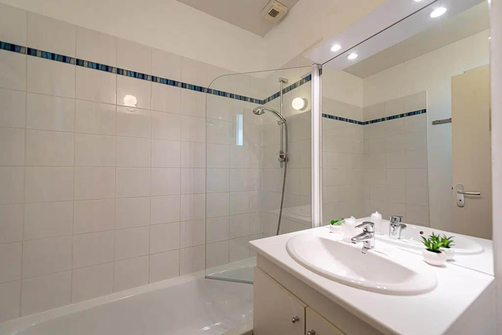 Domaine du Golf de Saumur Comfort 1-Bedroom Cottage - 5 people - Badkamer
