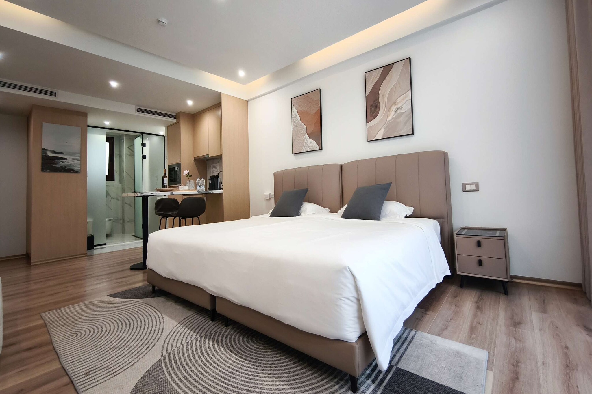 Sleek Apartment in the Heart of Piraeus