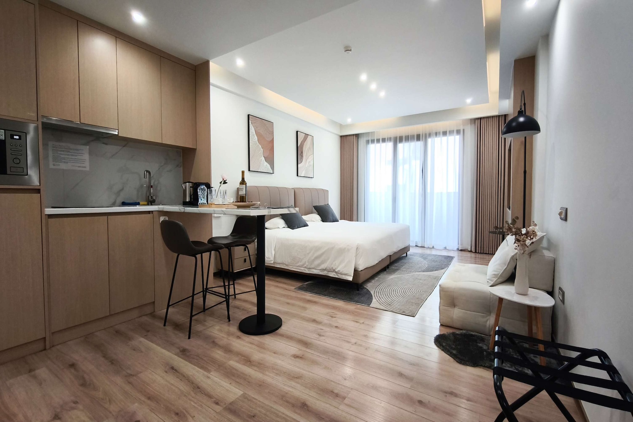 Sleek Apartment in the Heart of Piraeus