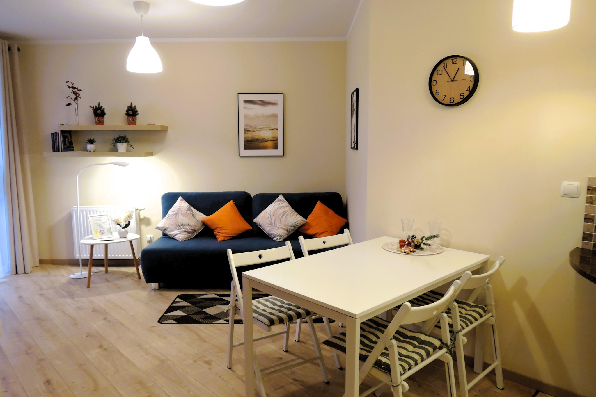 A holiday apartment in Świnoujście for 4 people. The perfect place for a relaxing getaway by the Baltic Sea. The apartment is spacious, sunny, and modern.

Features:
Living room with a comfortable sofa, TV, and dining table.
Bedroom with a comfortable bed.
Open kitchen with full appliances: dishwasher, refrigerator, coffee maker, toaster, and kettle.
Balcony, perfect for enjoying your morning coffee or an evening sunset.
Bathroom with shower, toilet, sink, washing machine, and hairdryer.
An ironing board, iron, and beach screen are available.
The building has an elevator, making the apartment easy to access.
Internet access is available for guests.

Świnoujście boasts: Beautiful beaches – wide, sandy, and clean, offering opportunities for relaxation and water sports.
The promenade and boulevard – perfect for walks, bike rides, and sunset watching.
The Uznam and Wolin Islands – accessible by ferry, offering unique landscapes and natural attractions.
Spa Park and Fort Anioła – perfect places to relax and learn about the region's history.
The Świnoujście Lighthouse – one of the tallest on the Baltic Sea, with a viewing terrace.
What's worth seeing?
The Świnoujście Pier – one of the longest on the coast, perfect for a stroll.
Music on the beach – summer concerts and cultural events.
Festivals and seasonal events – summer is full of attractions for the whole family.
Cruises and island excursions.