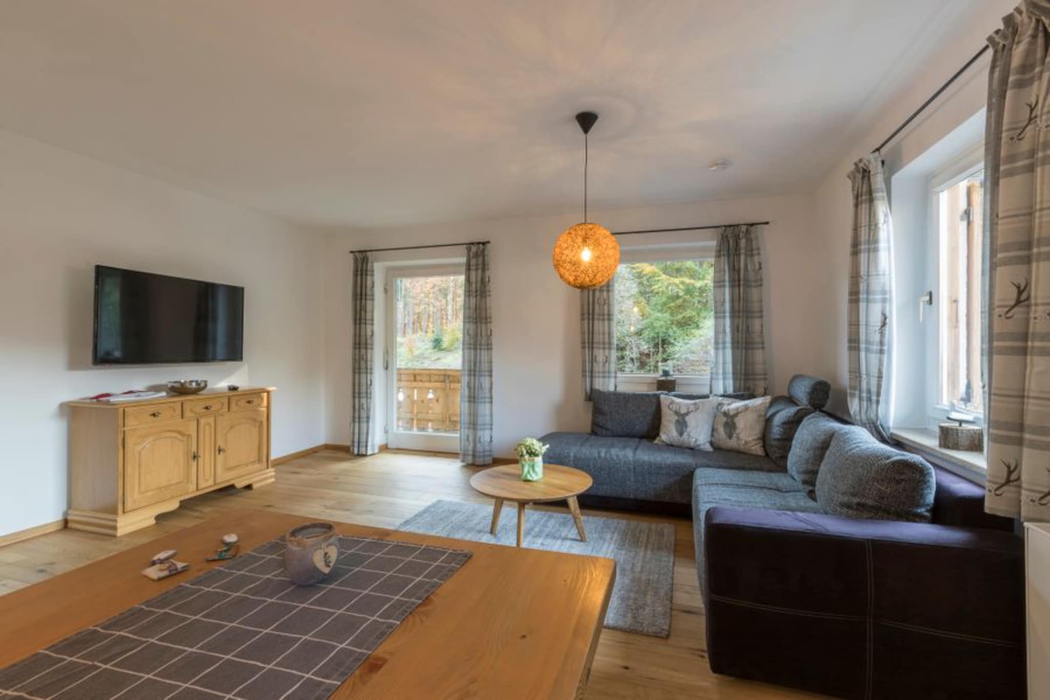 Ferienhaus Badersee - alle Einheiten zusammen-Woonkamer