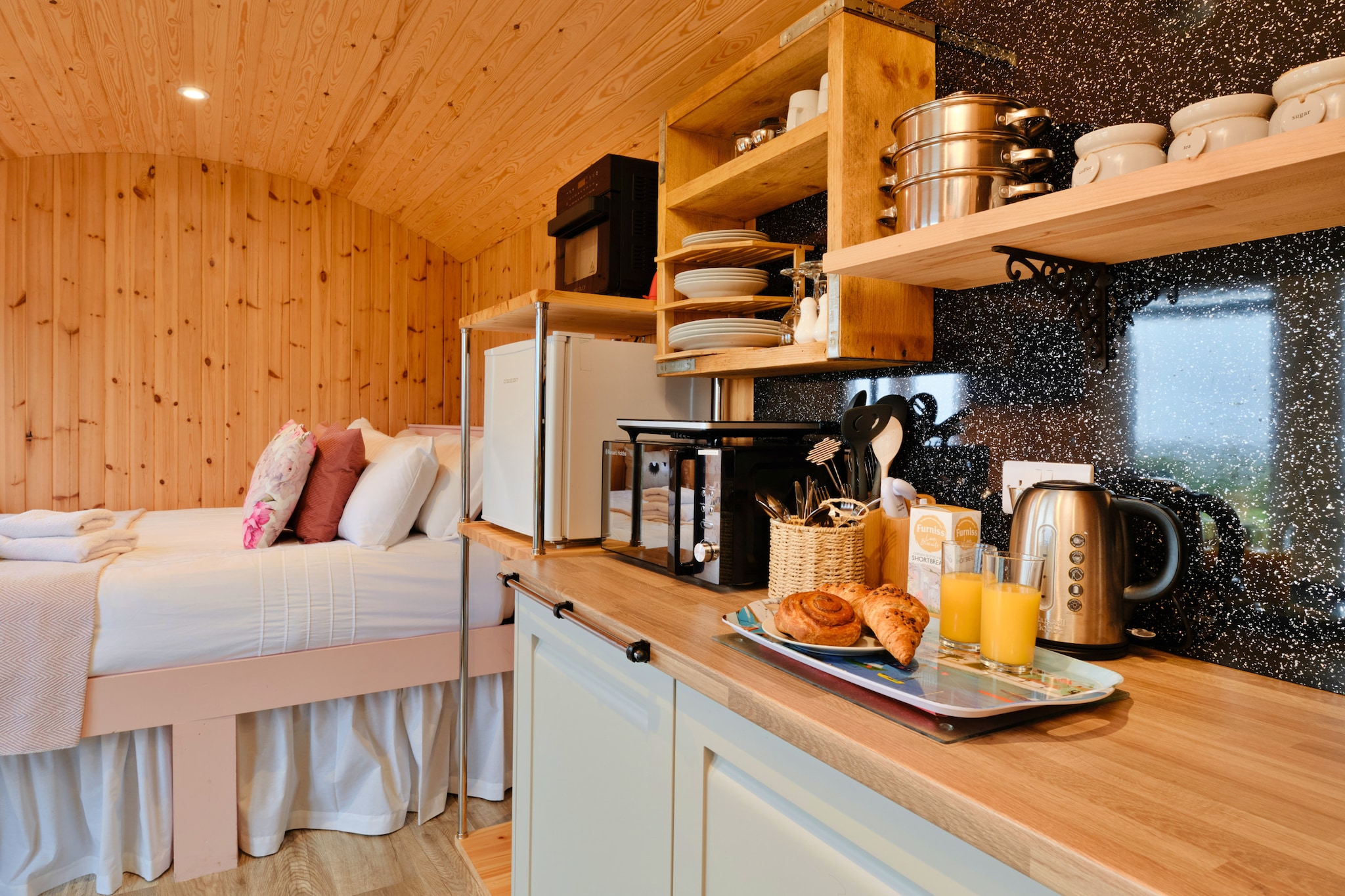 Demelza Shepherd's Hut - Küche