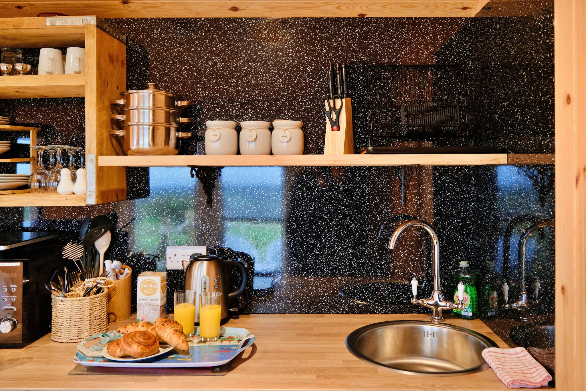 Demelza Shepherd's Hut - Küche