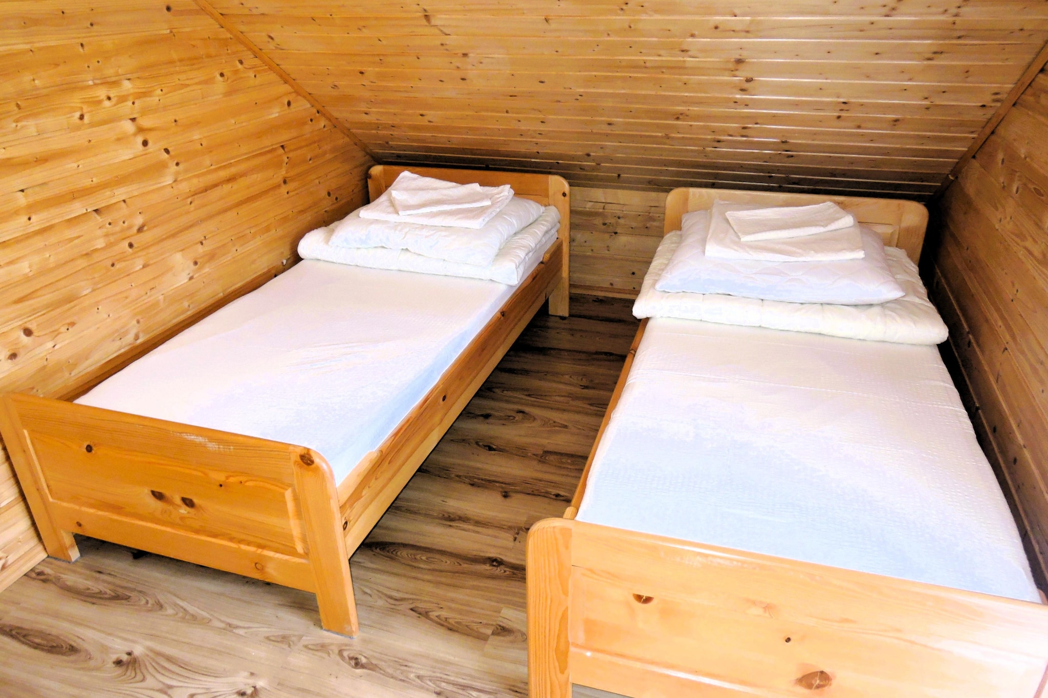 Domki wypoczynkowe - Promyczek-Chambre