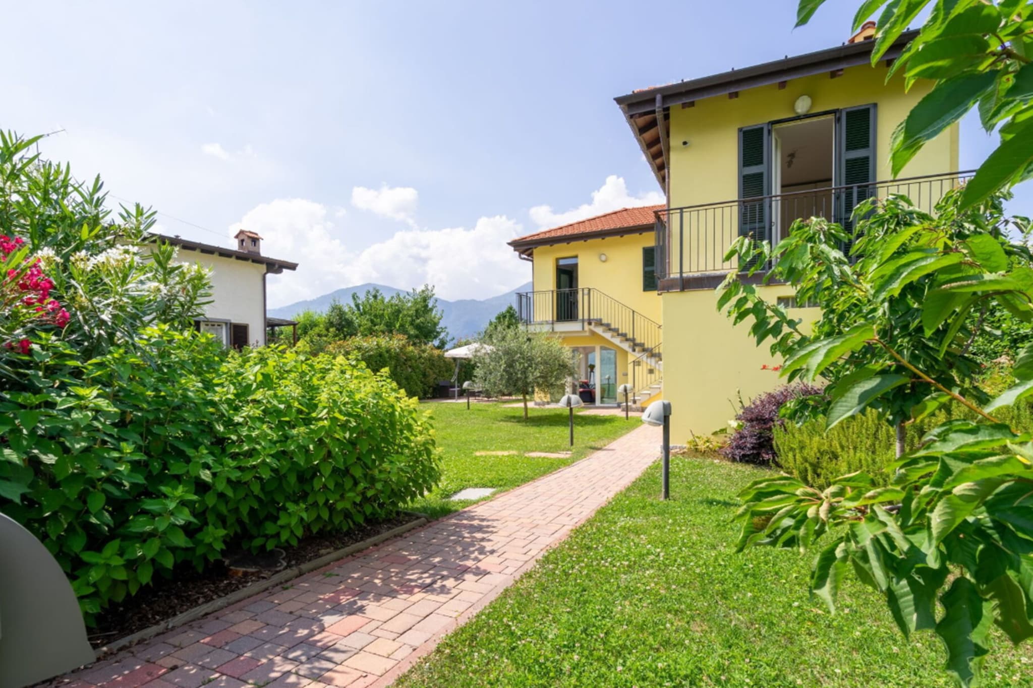 HAM - Haus am See-Garten Sommer