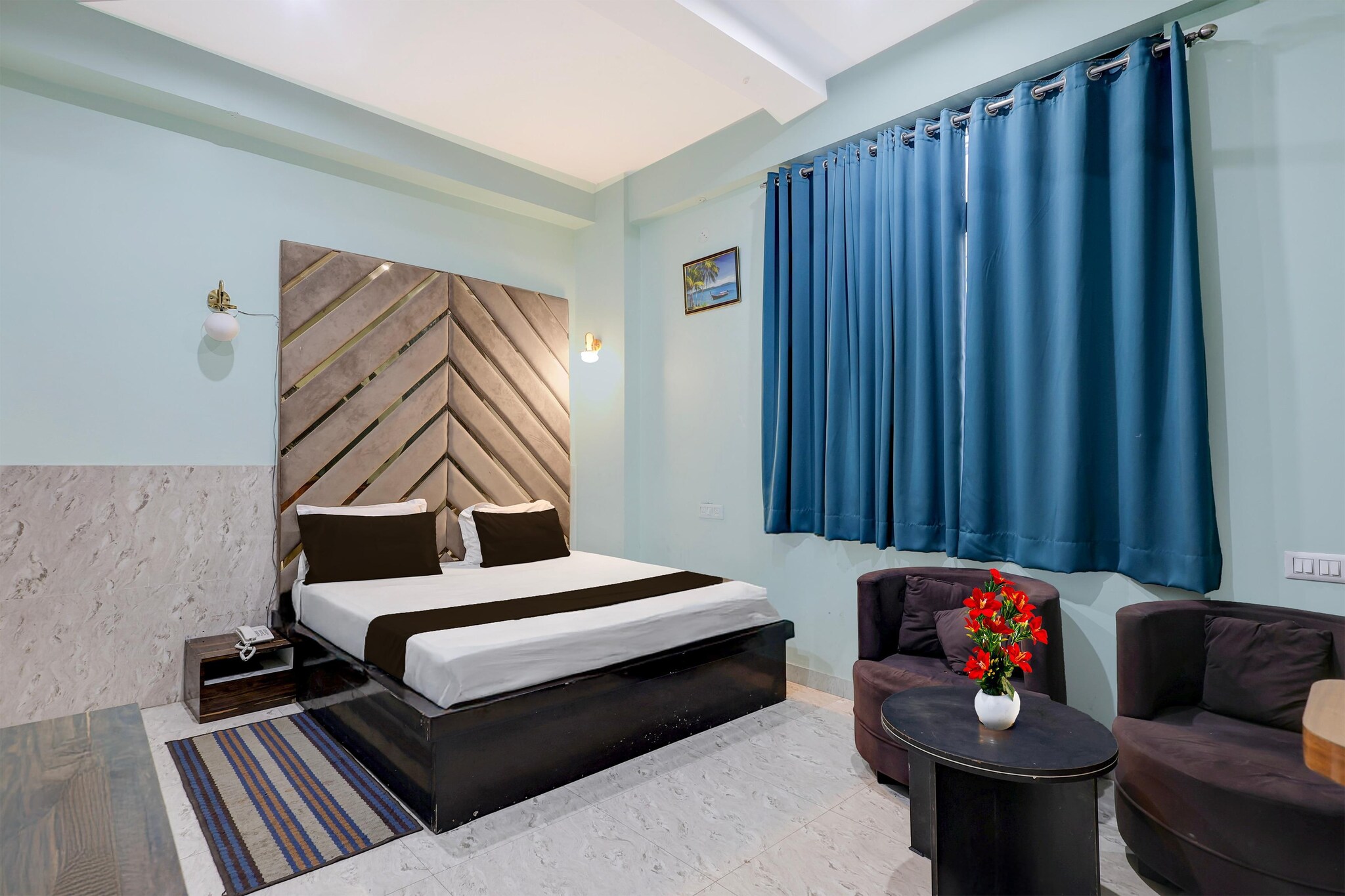 Comfortable Accommodations: Collection O Patliputra Central Railway Junction Formerly Hotel Sun Royal in Dānāpur offers family rooms with air-conditioning, private bathrooms, and free WiFi. Each room includes a work desk, seating area, TV, and free toiletries. Convenient Facilities: Guests benefit from a lift, 24-hour front desk, daily housekeeping service, room service, and luggage storage. The hotel provides free toiletries, a bath or shower, and a wardrobe for added comfort. Prime Location: Located 4 km from Jay Prakash Narayan Airport and 9 km from Patna Railway Station, the hotel is situated in Dānāpur. English and Hindi are spoken at the property.
Unmarried couples are warmly welcome at this property.
Guests with local ID proof are warmly welcome.
Foreign guests are welcome and allowed to stay at this property without any restrictions
Early Check-In Policy: A full day’s room rate will be charged for check-ins before 6:00 AM. Complimentary early check-in is available between 6:00 AM and 10:00 AM, subject to room availability.
Check-in is only available to guests aged 18 and above. Please provide a government-issued ID to confirm your age.