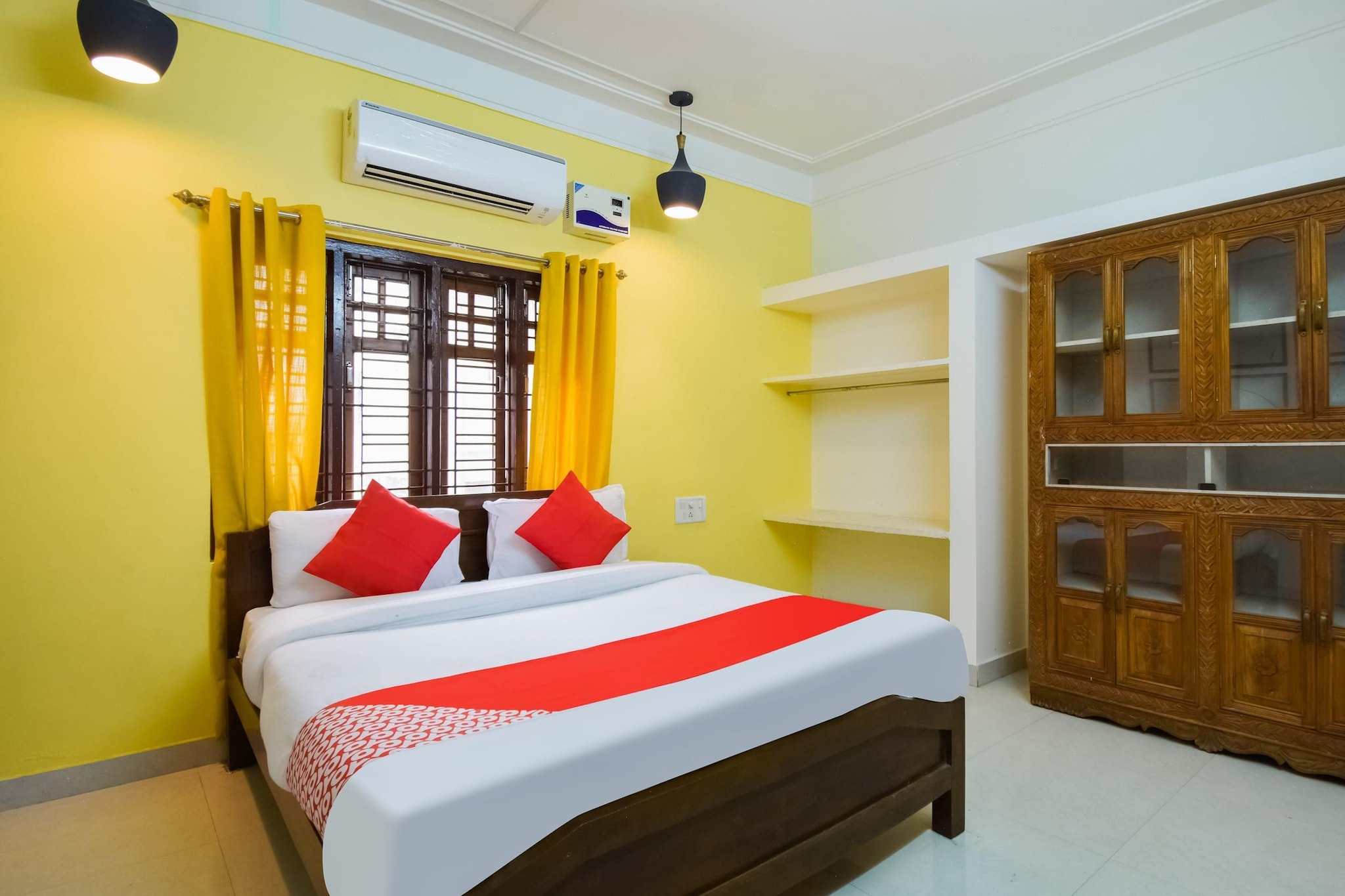 Comfortable Accommodations: Hotel O Mks Inn in Bhubaneswar offers family rooms with air-conditioning, private bathrooms, work desks, and seating areas. Each room includes free WiFi, a TV, and free toiletries. Convenient Facilities: Guests benefit from a 24-hour front desk, daily housekeeping, express check-in and check-out, room service, and luggage storage. Additional services include full-day security and express check-in and check-out. Prime Location: Located 8 km from Biju Patnaik International Airport and 9 km from Bhubaneswar Station, the hotel is 22 km from Janardana Temple.

Unmarried couples are warmly welcome at this property.
Guests with local ID proof are warmly welcome.
Foreign guests are welcome and allowed to stay at this property without any restrictions
Early Check-In Policy: A full day’s room rate will be charged for check-ins before 6:00 AM. Complimentary early check-in is available between 6:00 AM and 10:00 AM, subject to room availability.
 
Check-in is only available to guests aged 18 and above. Please provide a government-issued ID to confirm your age.