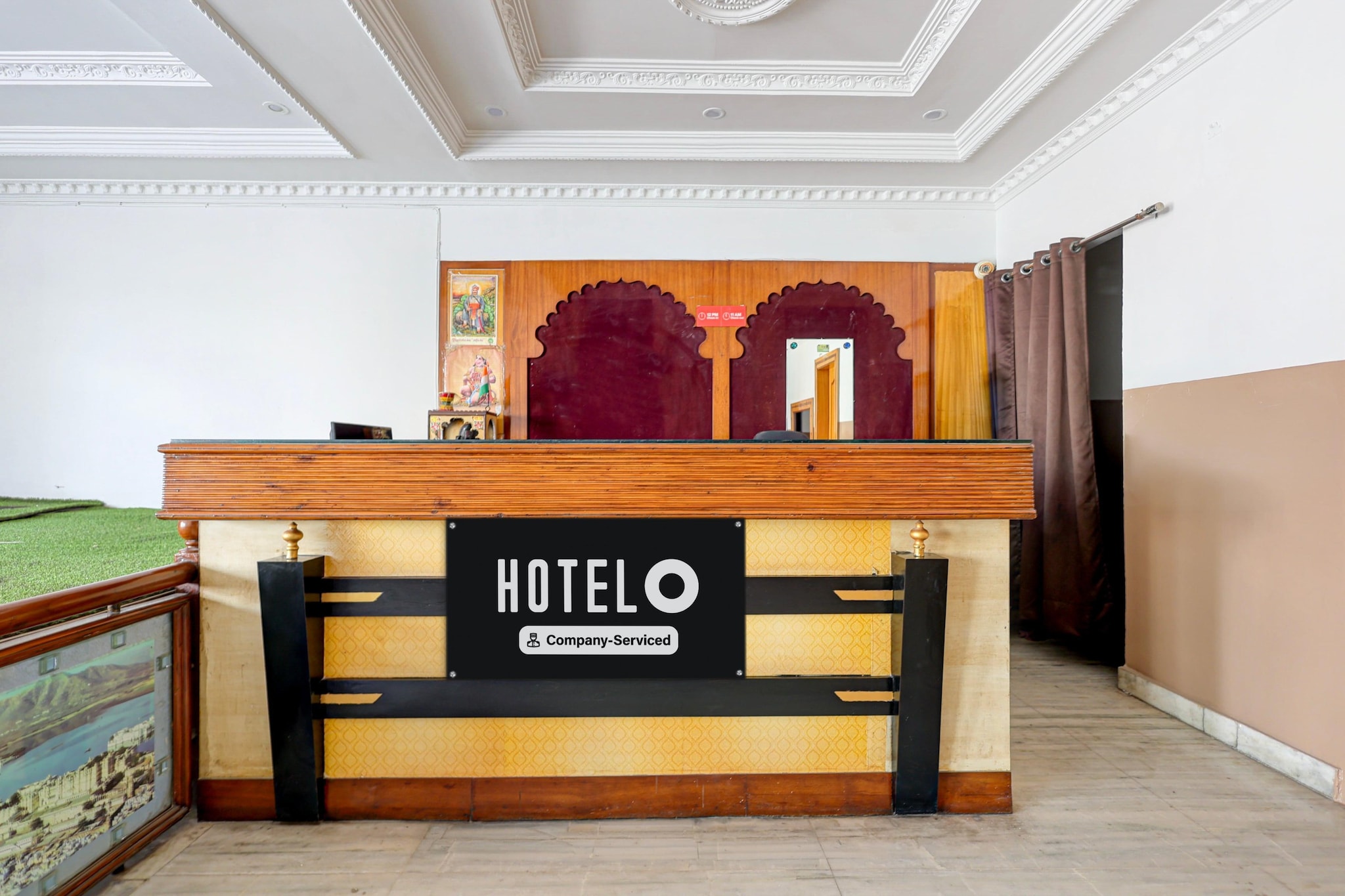 Ground floor: (bedroom(double bed, TV, seating area, air conditioning, telephone, Floor mattress), bathroom(bathtub or shower, shower, washbasin, toilet, Towels incl., shampoo, body soap, hot water), lift)