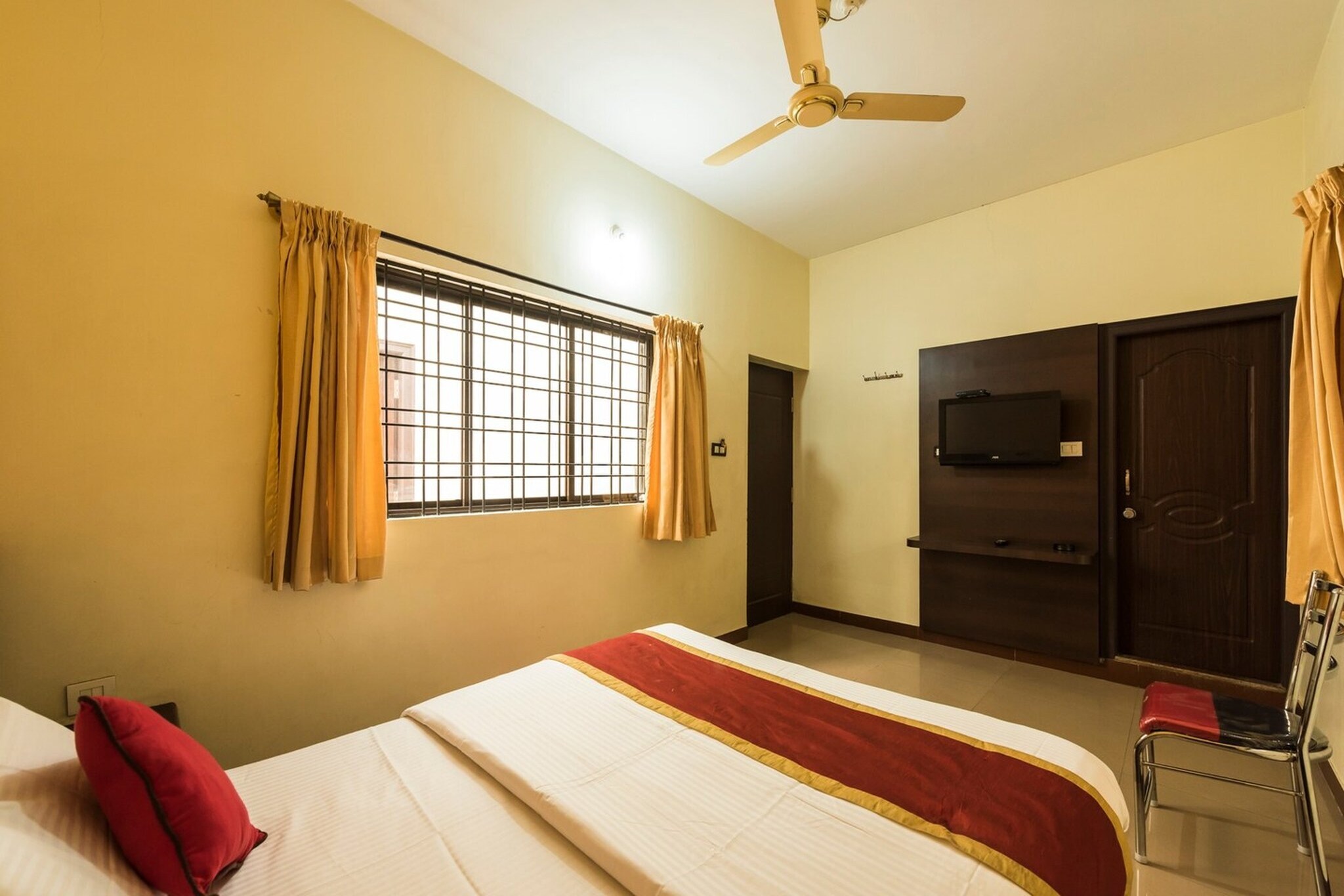 Super Hotel O Sai Kalyan Suites