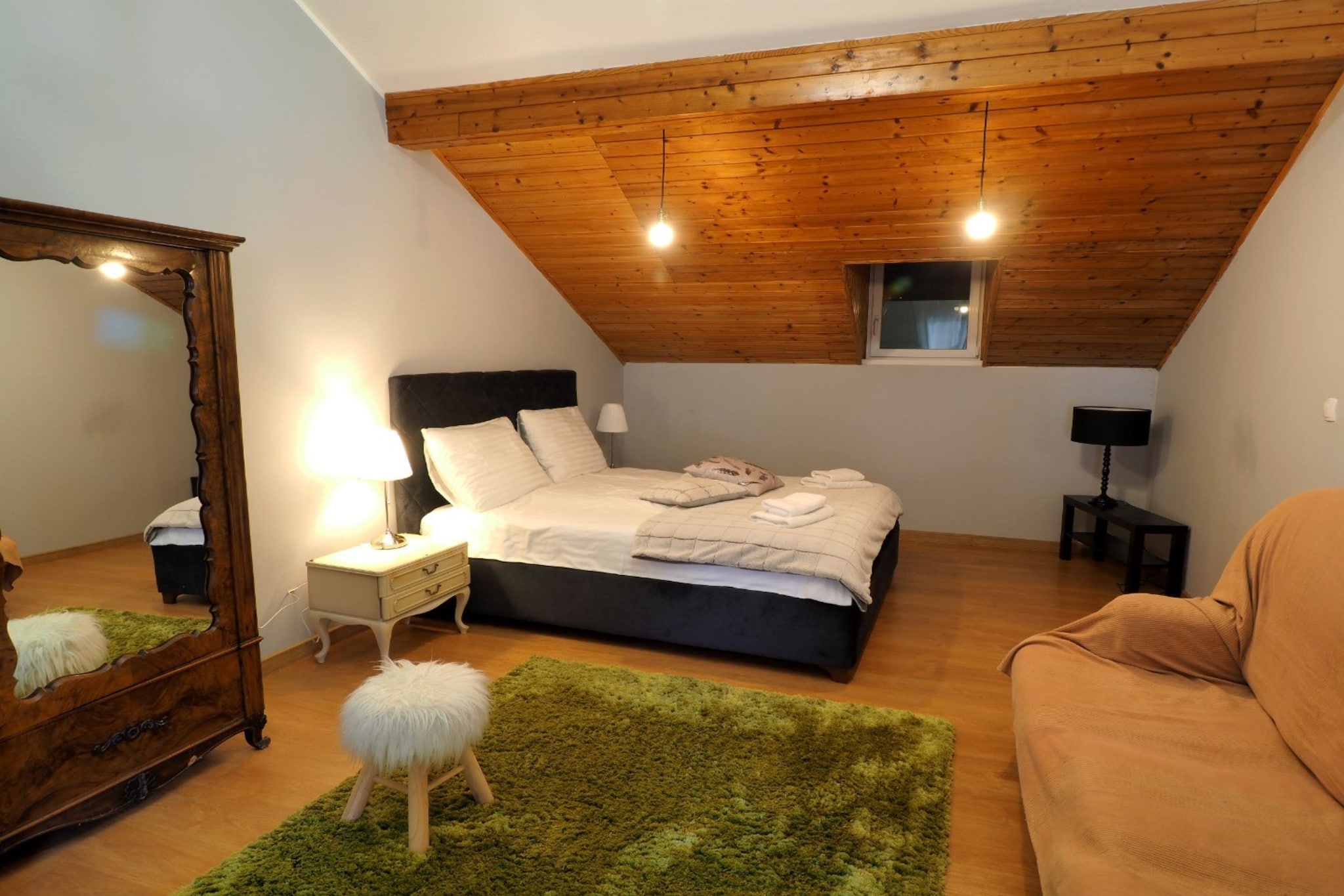 Apartments & Rooms Latin - Two Bedroom Apartment with  Balcony and Garden View - Bedroom