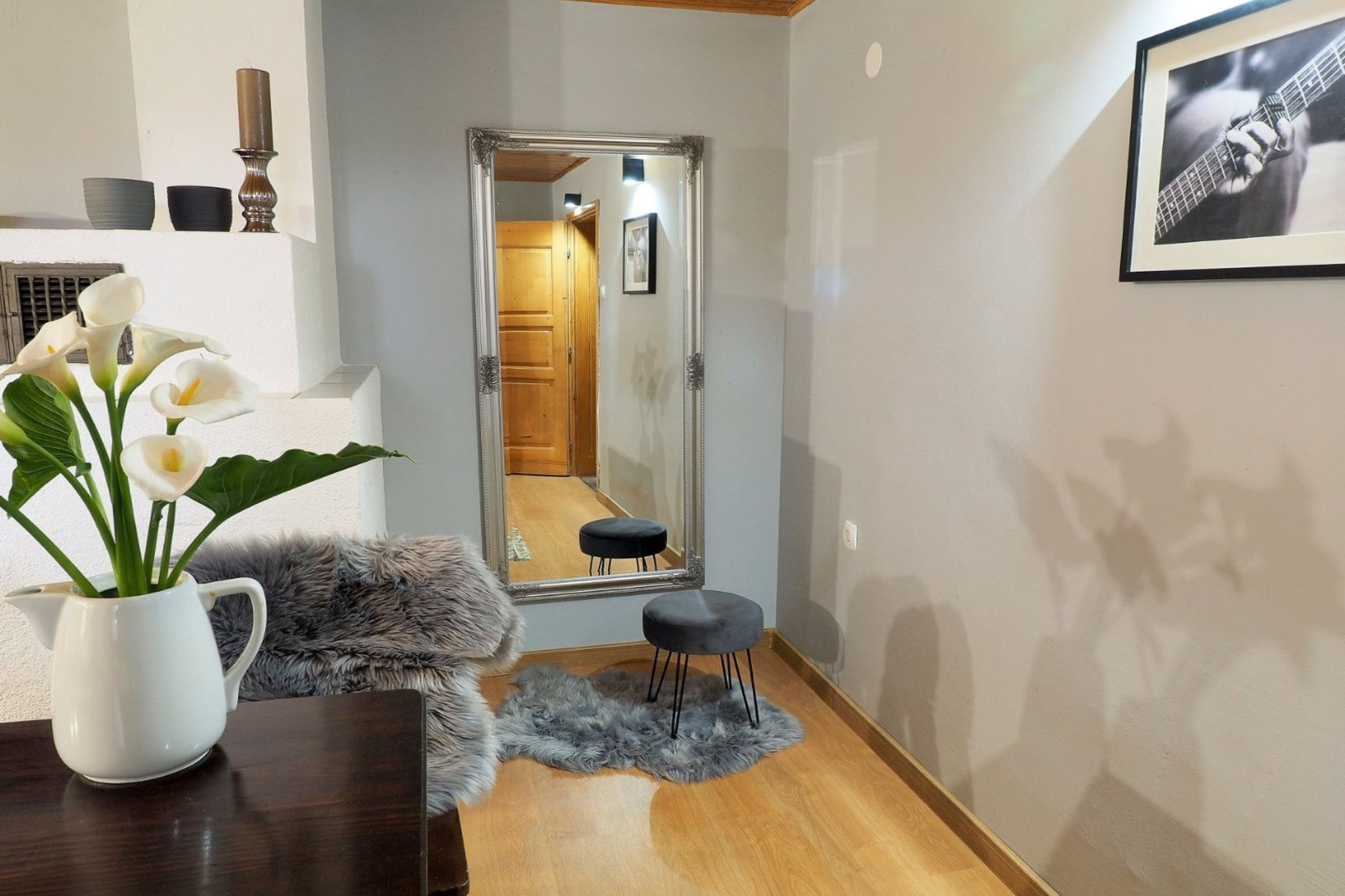Apartments & Rooms Latin - Two Bedroom Apartment with  Balcony and Garden View - Bedroom