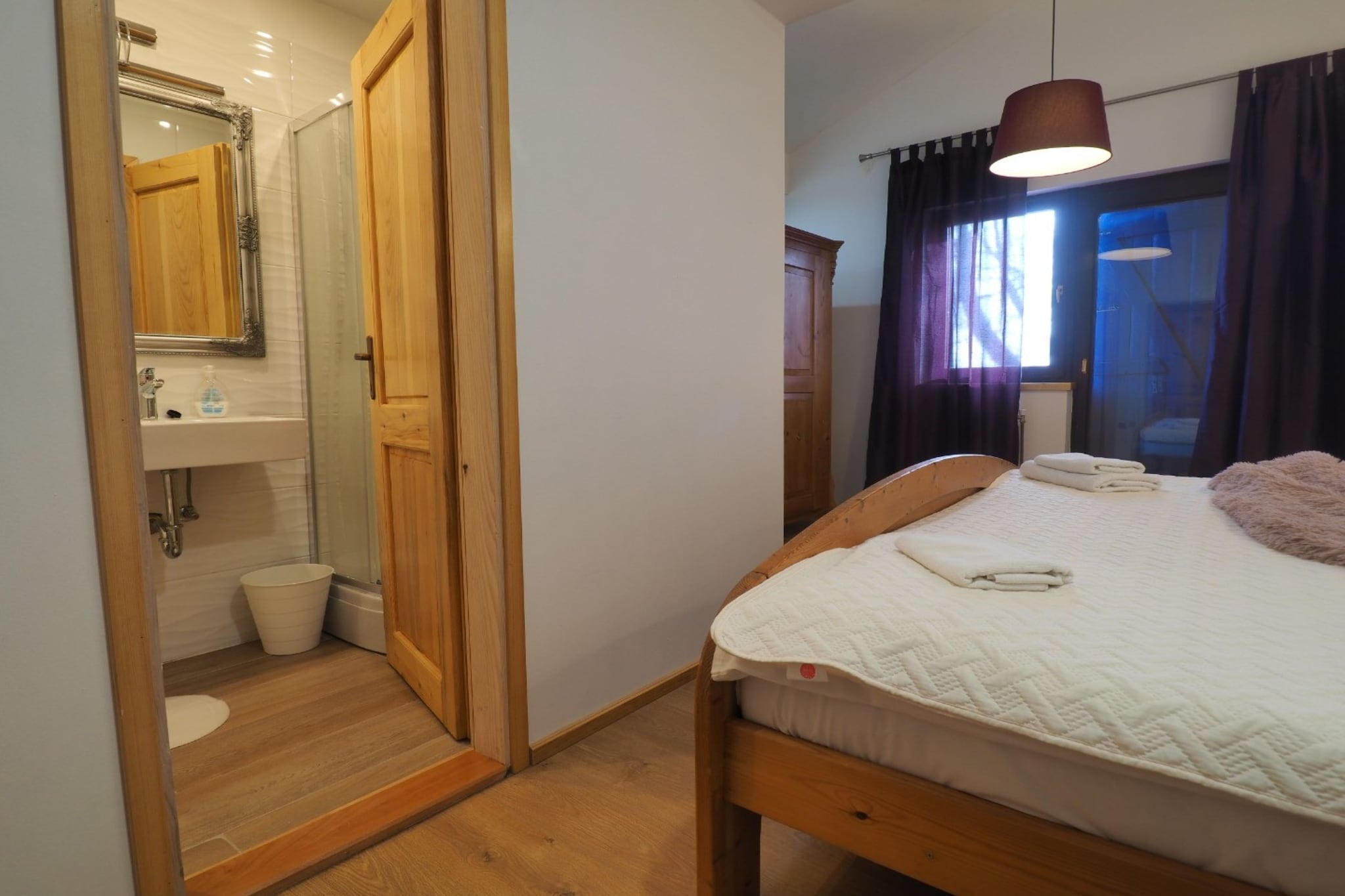 Apartments & Rooms Latin - Superior Double Room - Bedroom