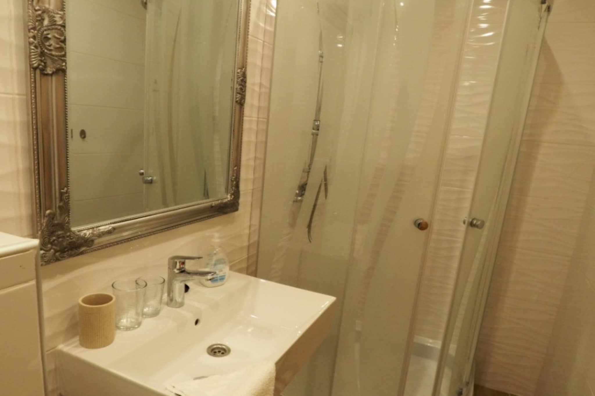 Apartments & Rooms Latin - Superior Double Room - Bathroom
