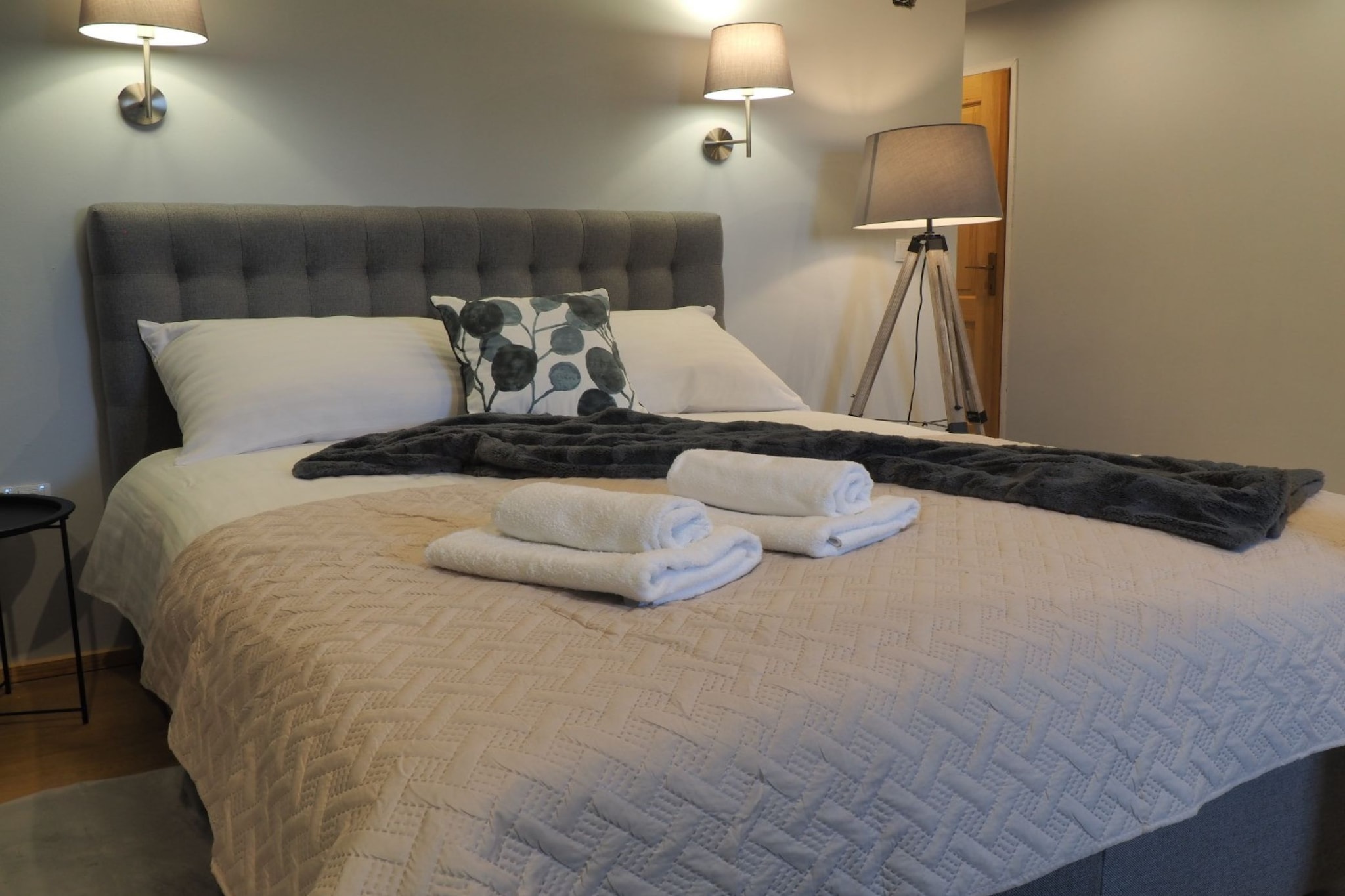 Apartments & Rooms Latin - Quadruple Room - Bedroom