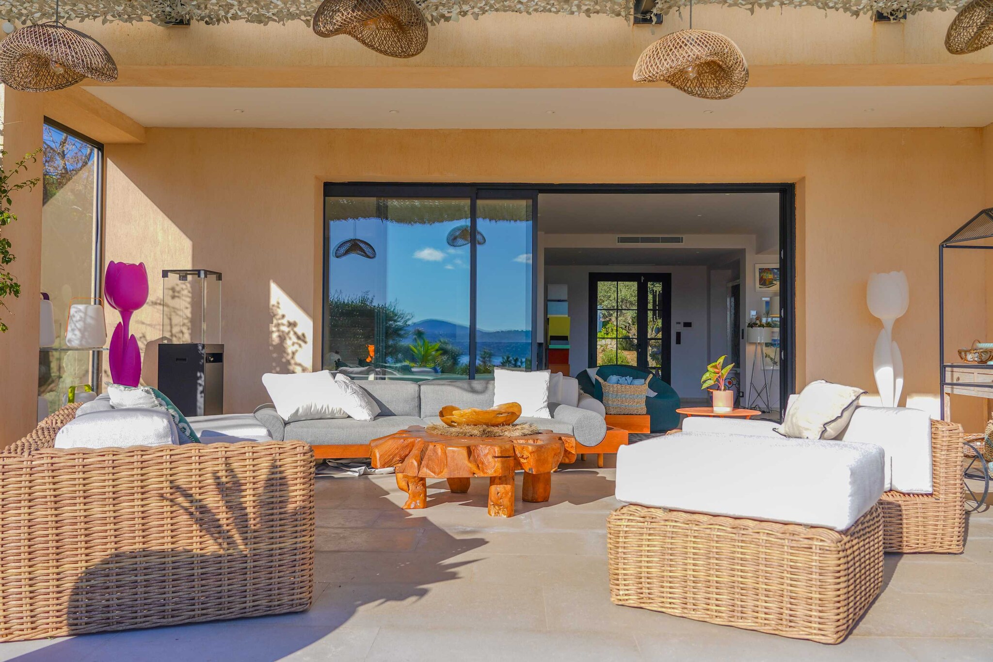 Exceptional Villa a/c 4BR/8P with Pool & Sea View