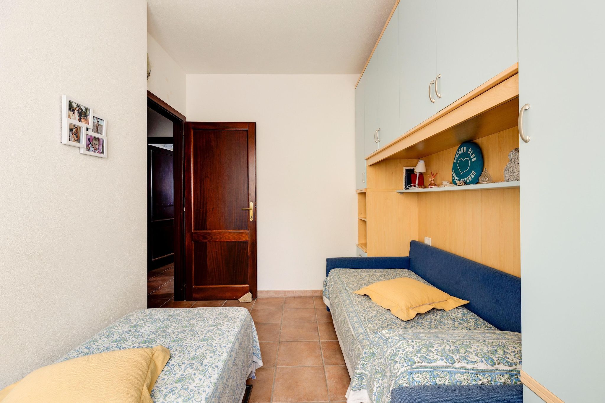 Bed Room