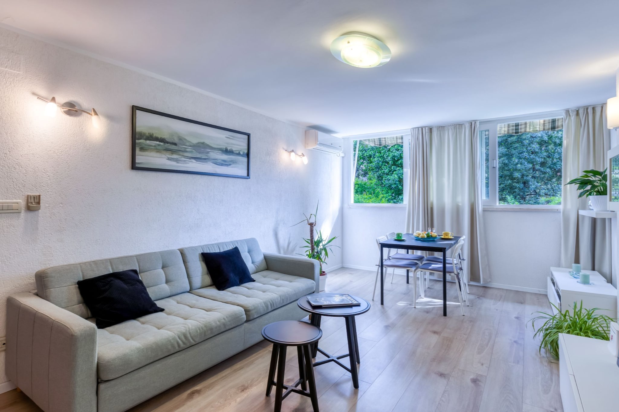 Apartment Promenada - OneBedroom Apartment with parking