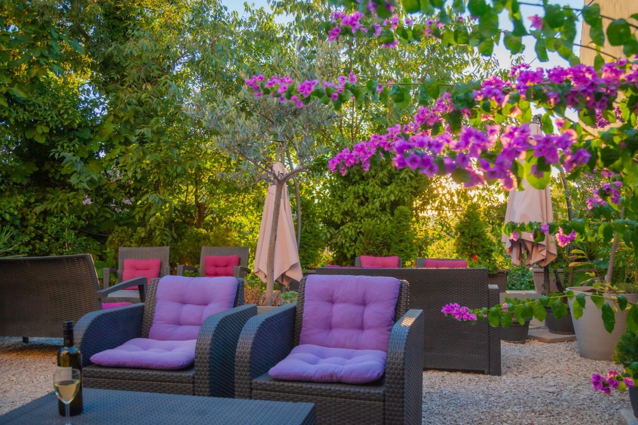 Pula Garden Apartments with Shared Pool - One Bedroom Apartment with Sea View - Garten Sommer