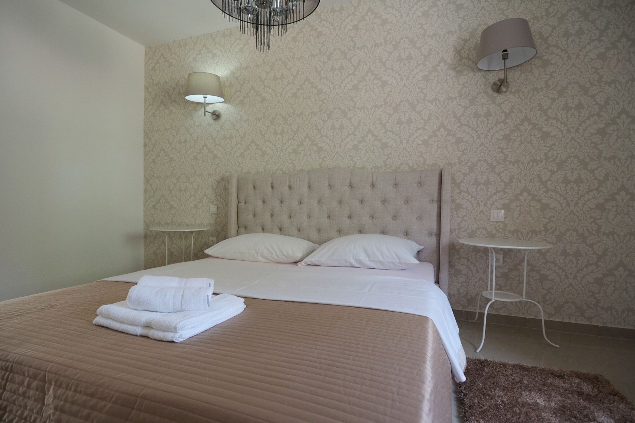 Pula Garden Apartments with Shared Pool - One Bedroom Apartment with Sea View