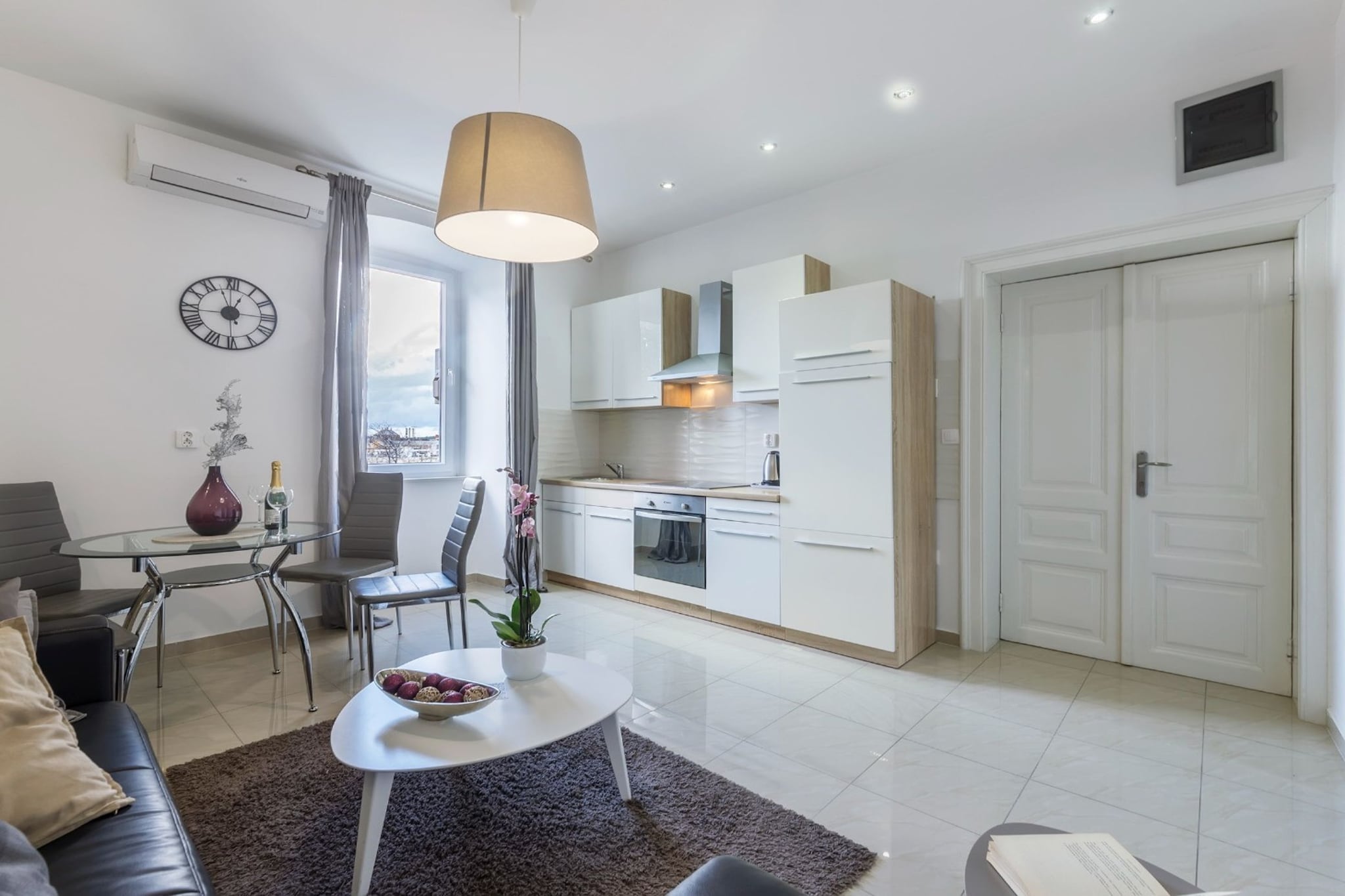 Pula Garden Apartments with Shared Pool - Classic One Bedroom Apartment with Sea View