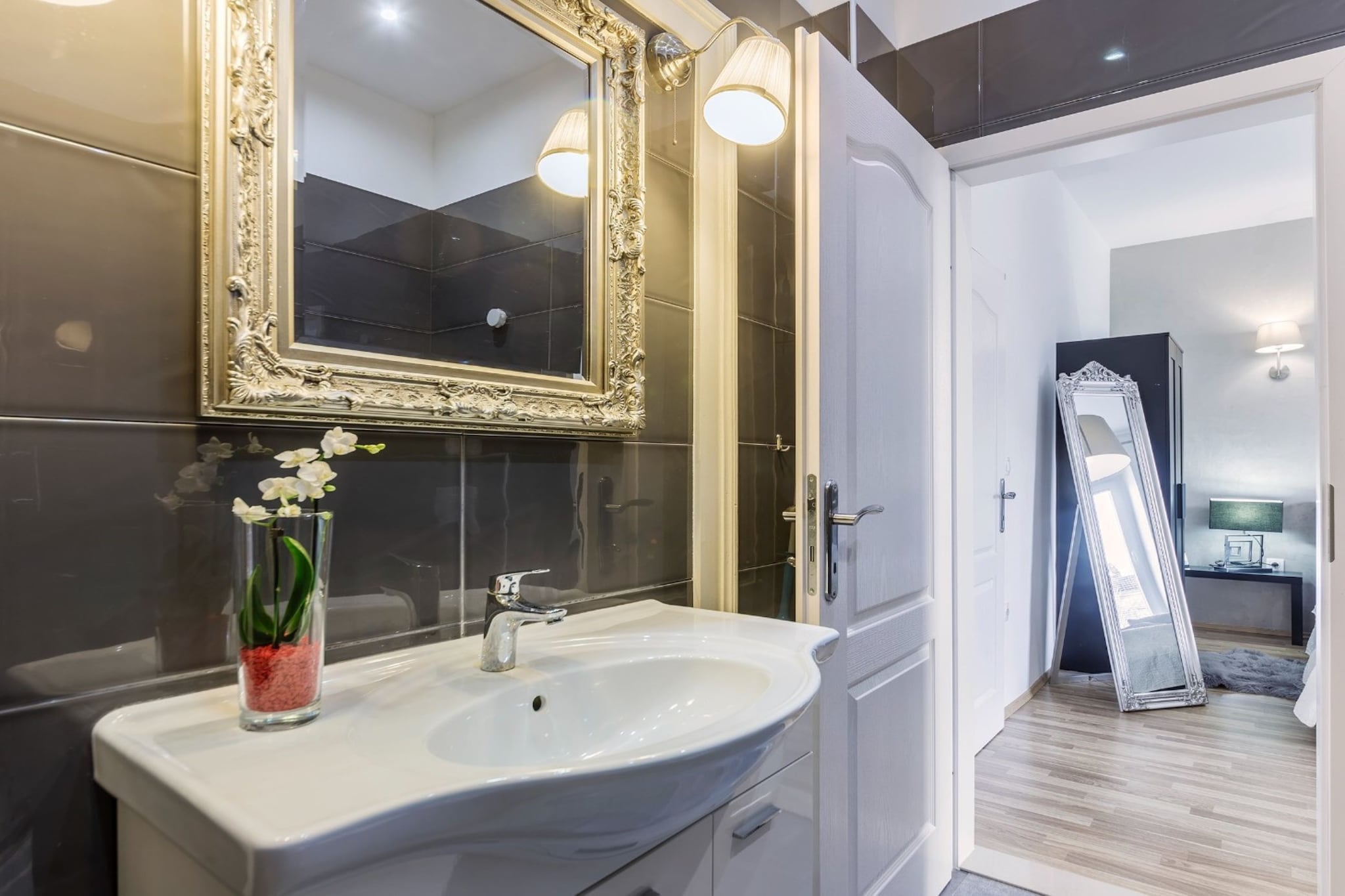 Pula Garden Apartments with Shared Pool - Comfrot One Bedroom Apartment with Sea View - Badezimmer