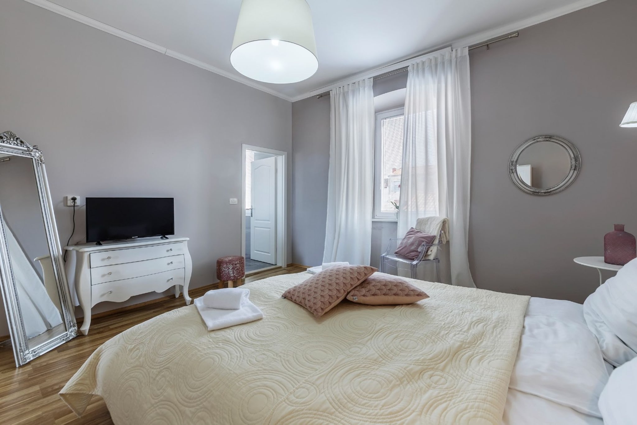Pula Garden Apartments with Shared Pool - Superior One Bedroom Apartment with Sea View - Chambre