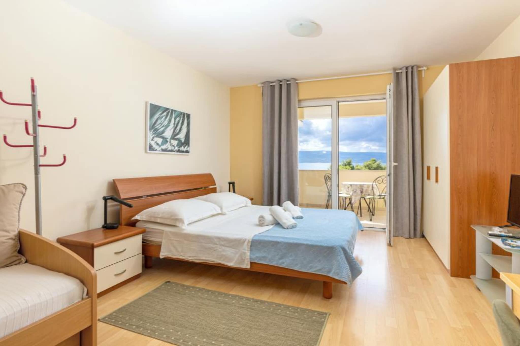 Apartments Radevenjić - Comfort One Bedroom Apartment with Sea View and Terrace