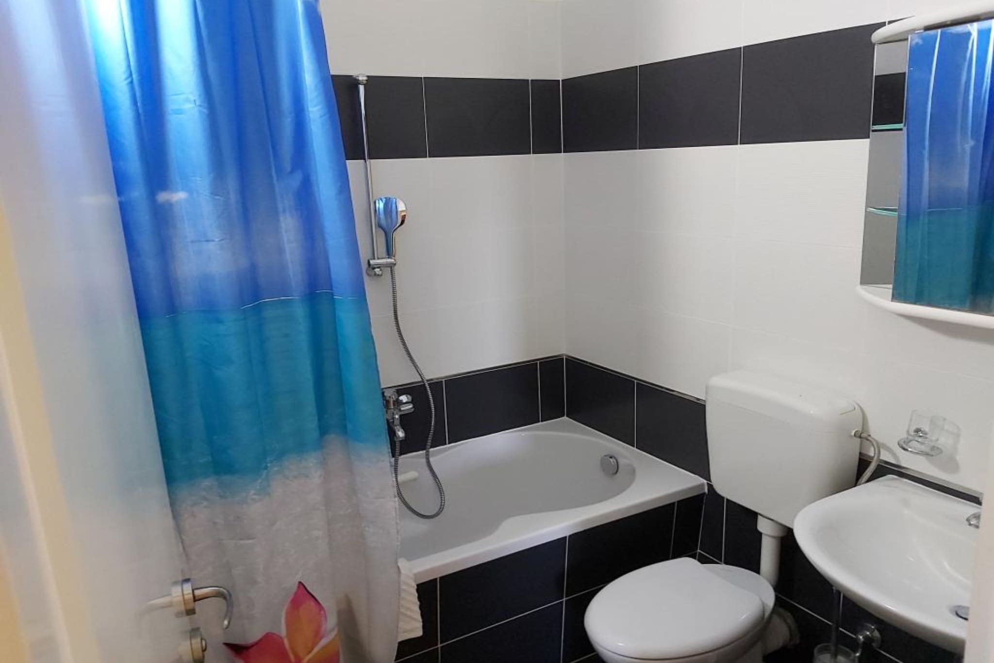Apartments Radevenjić - Superior Two Bedroom  Apartment with Sea View and Terrace - Badkamer