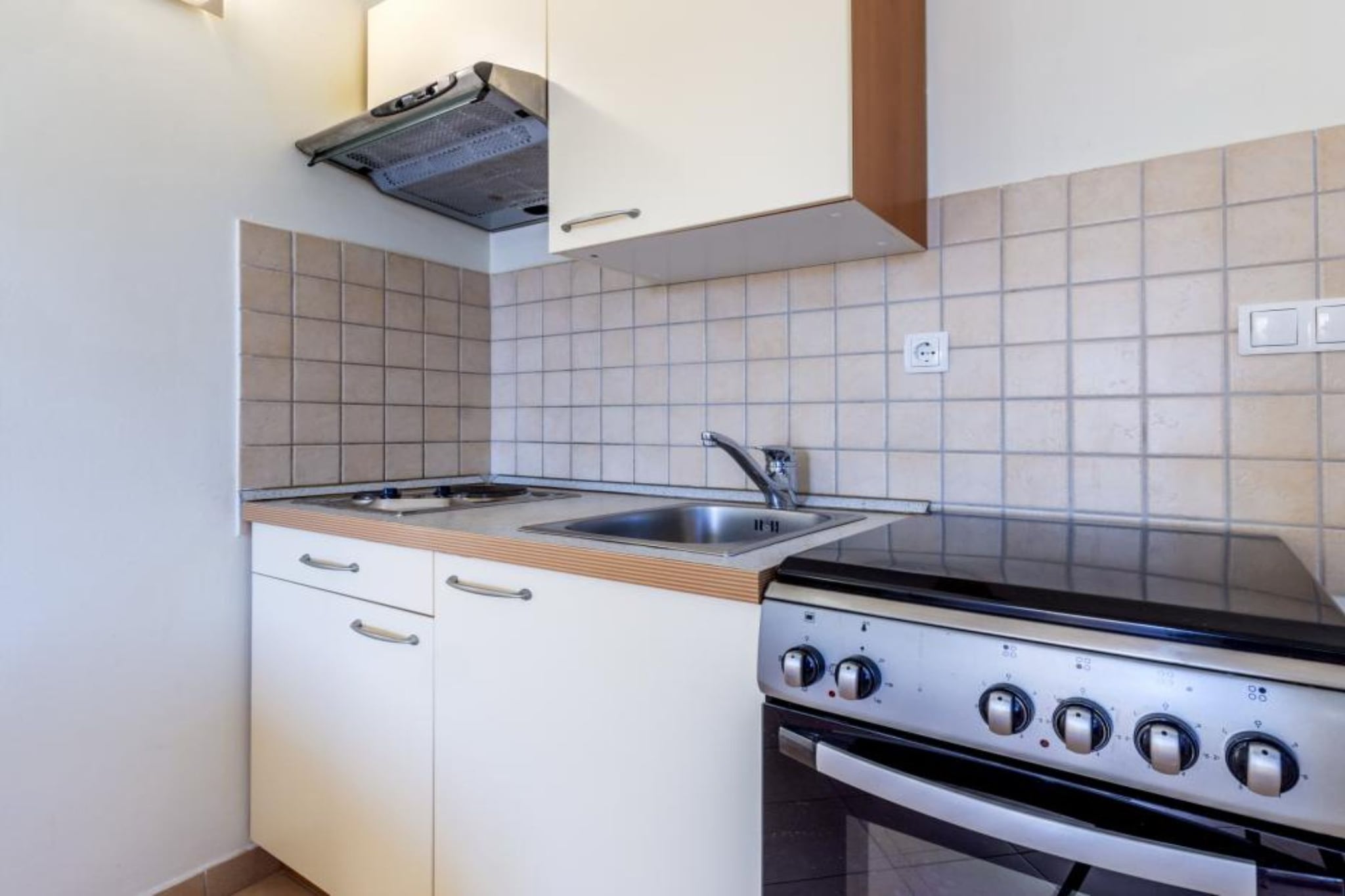 Apartments Radevenjić - Premium Two Bedroom Apartment with Sea View and Terrace