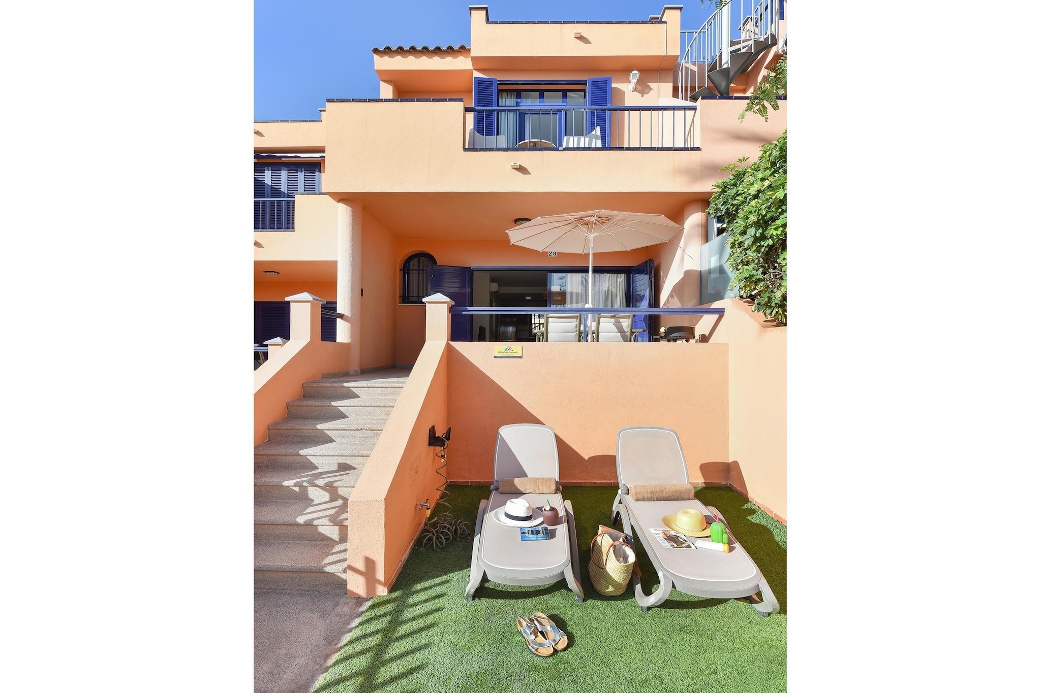 Modern Duplex with Pool in Meloneras
