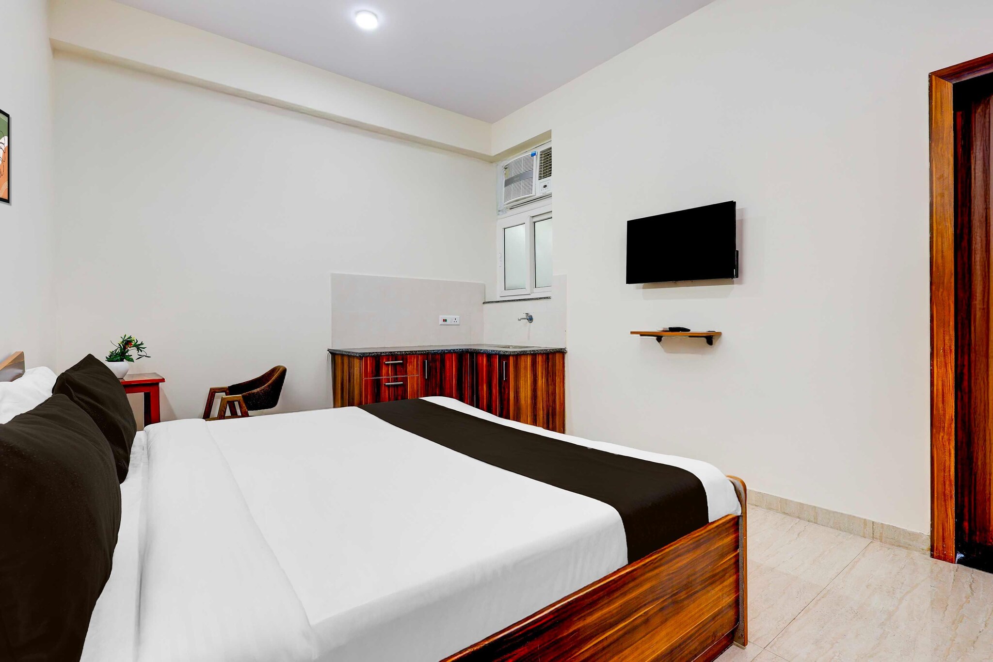 Super Hotel O Sadar Bazar Gurgaon