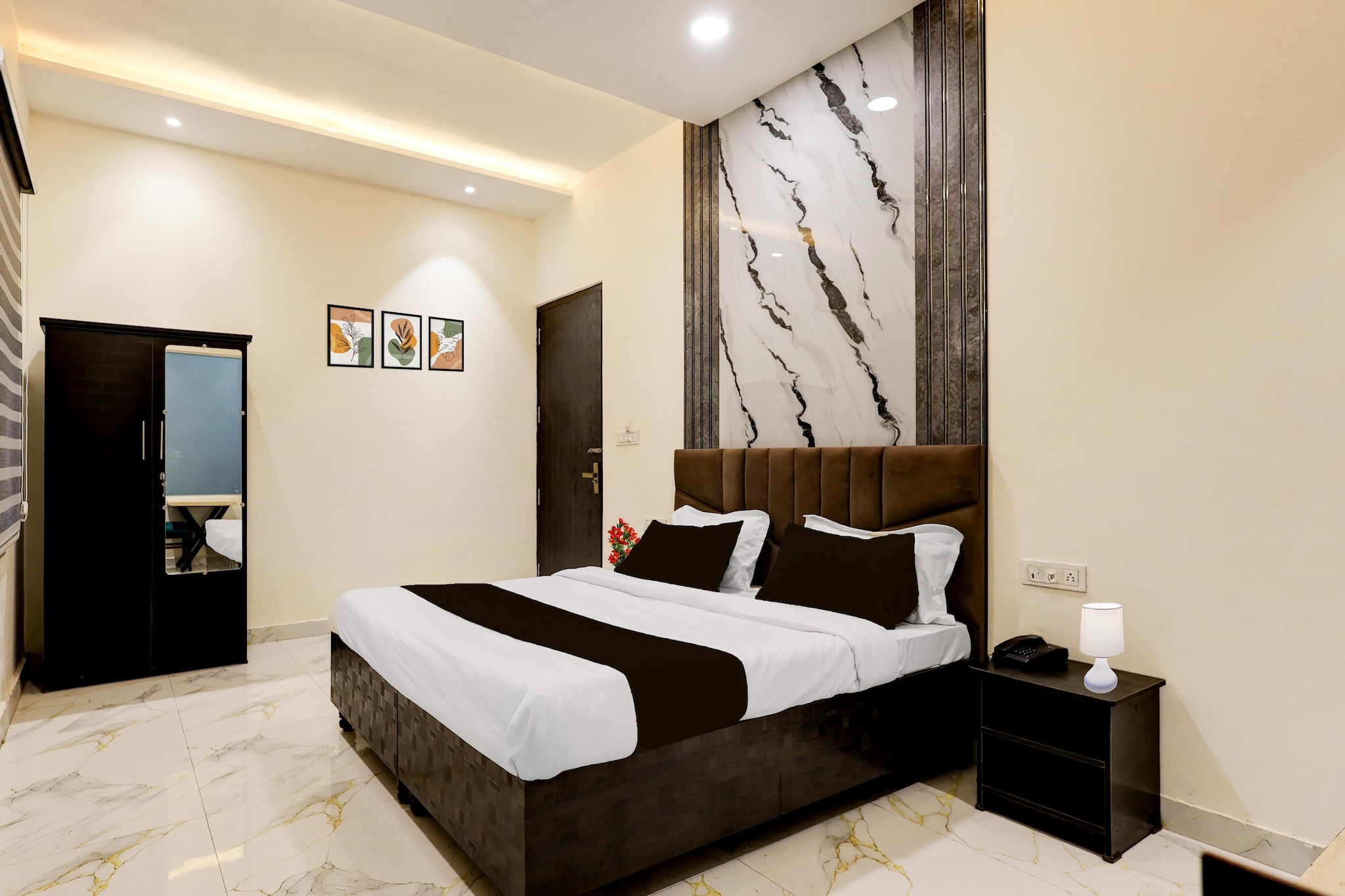 "Enjoy a comfortable and hassle-free experience at our thoughtfully designed property. Each room is equipped with modern amenities, cozy bedding, and elegant decor to make you feel right at home. Located conveniently with easy access to public transport and major attractions, it's perfect for both business and leisure travelers. Cleanliness and guest comfort are our top priorities, and our team is available 24/7 to assist you throughout your stay.
1. Unmarried couples are warmly welcome at this property.
2. Guests with local ID proof are warmly welcome.
3.Foreign guests are welcome and allowed to stay at this property without any restrictions
4.Early Check-In Policy: A full day’s room rate will be charged for check-ins before 6:00 AM. Complimentary early check-in is available between 6:00 AM and 10:00 AM, subject to room availability.
5.Check-in is only available to guests aged 18 and above. Please provide a government-issued ID to confirm your age.