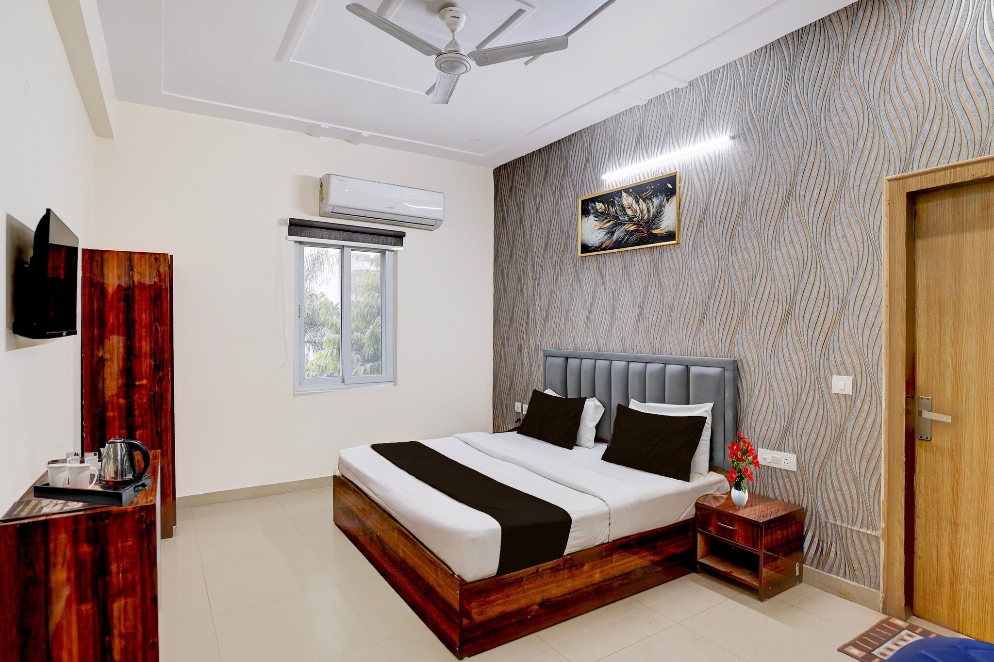 Townhouse Noida  Formerly Palm Paradise