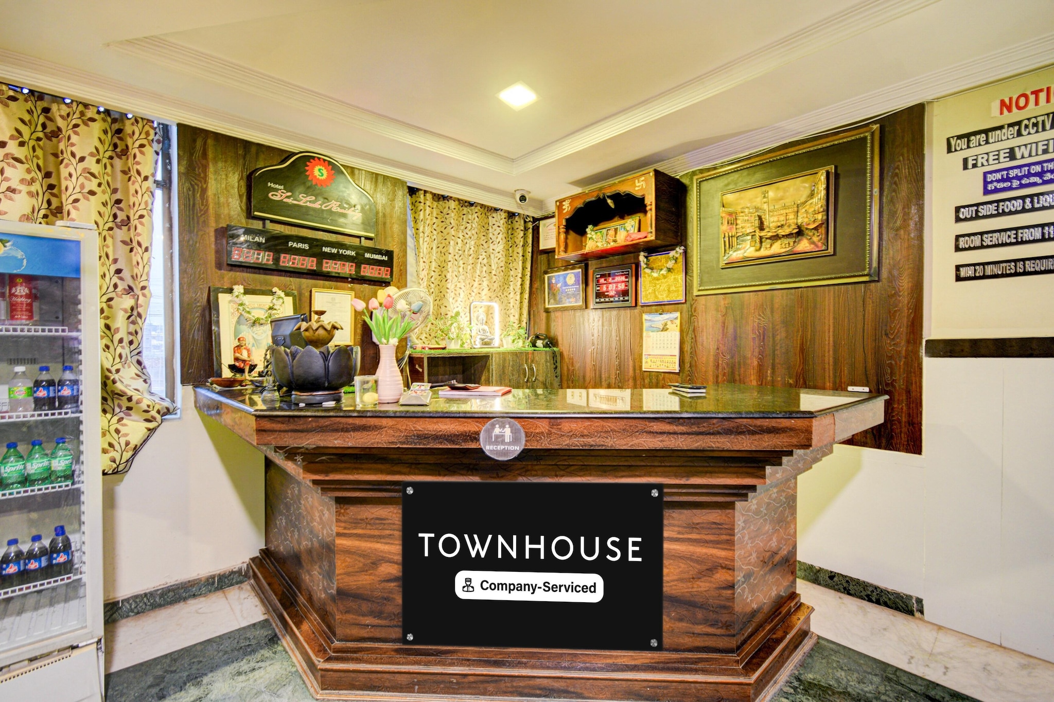 Ground floor: (bedroom(double bed, TV, seating area, air conditioning, telephone), bathroom(bathtub or shower, shower, washbasin, toilet, Towels incl., shampoo, body soap, hot water), lift)