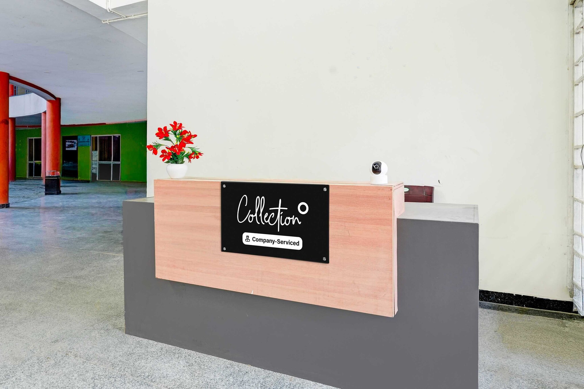 Ground floor: (bedroom(double bed, TV, seating area, air conditioning, telephone), bathroom(bathtub or shower, shower, washbasin, toilet, Towels incl., shampoo, body soap, hot water), lift)