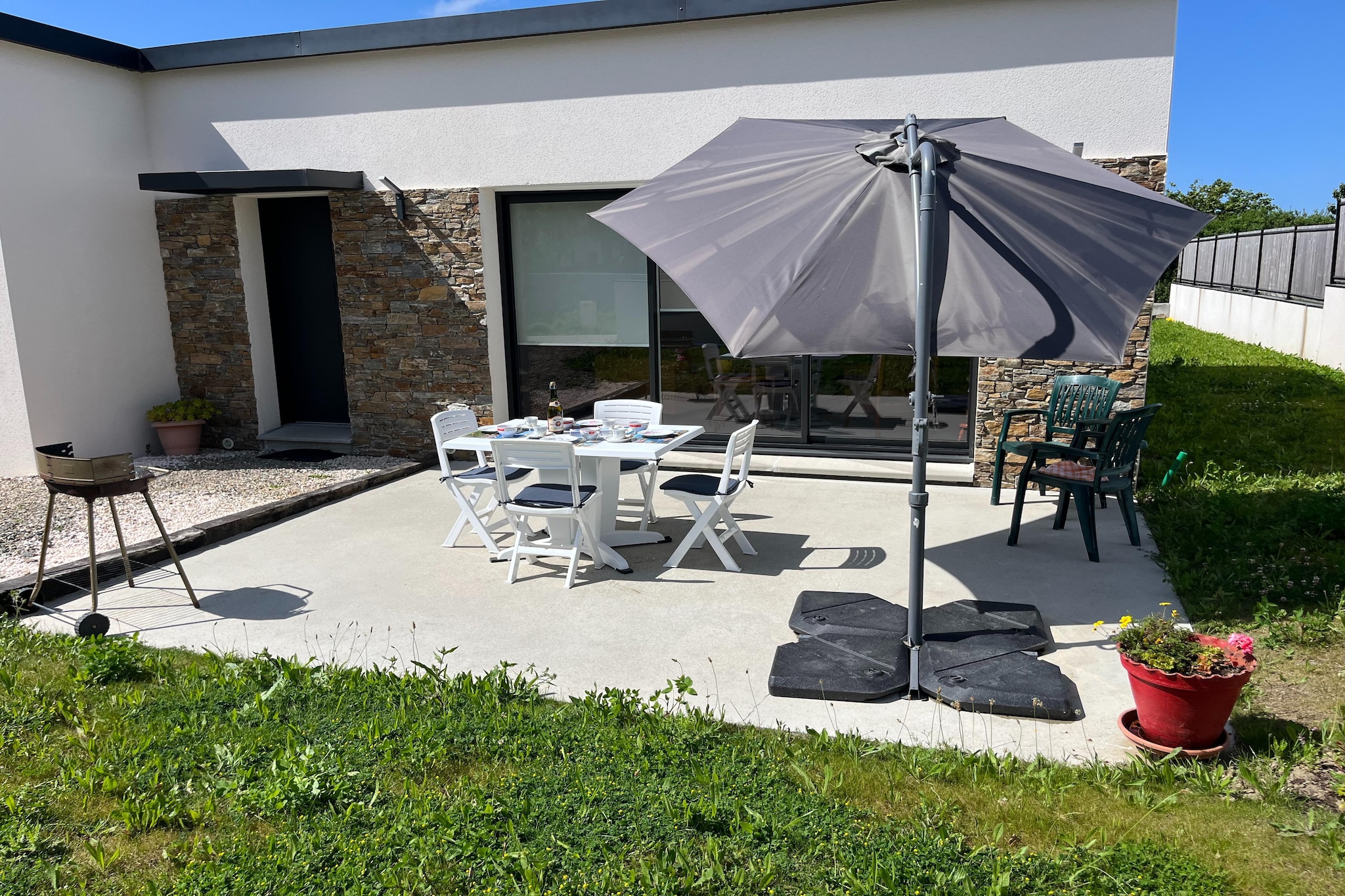 Ferienhaus in Plestin les Grèves - Buitenkant zomer